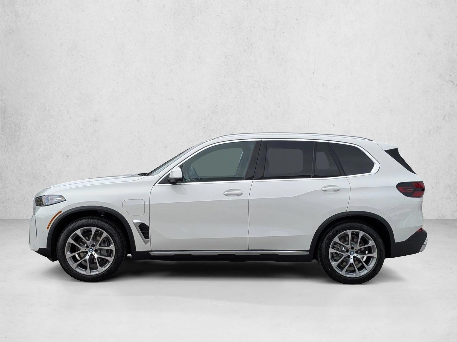 Thumbnail: 2026 BMW X5 - 2