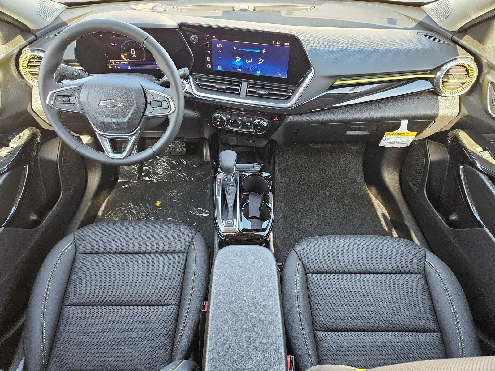 Thumbnail: 2026 Chevrolet Trax - 4