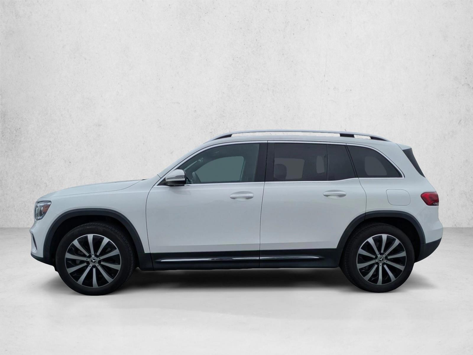 Thumbnail: 2023 Mercedes-Benz GLB - 2