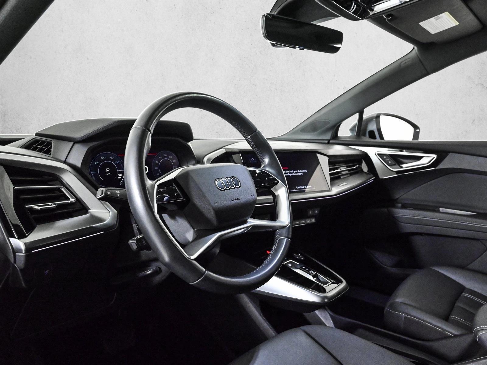 Thumbnail: 2024 Audi Q4 e-tron - 3