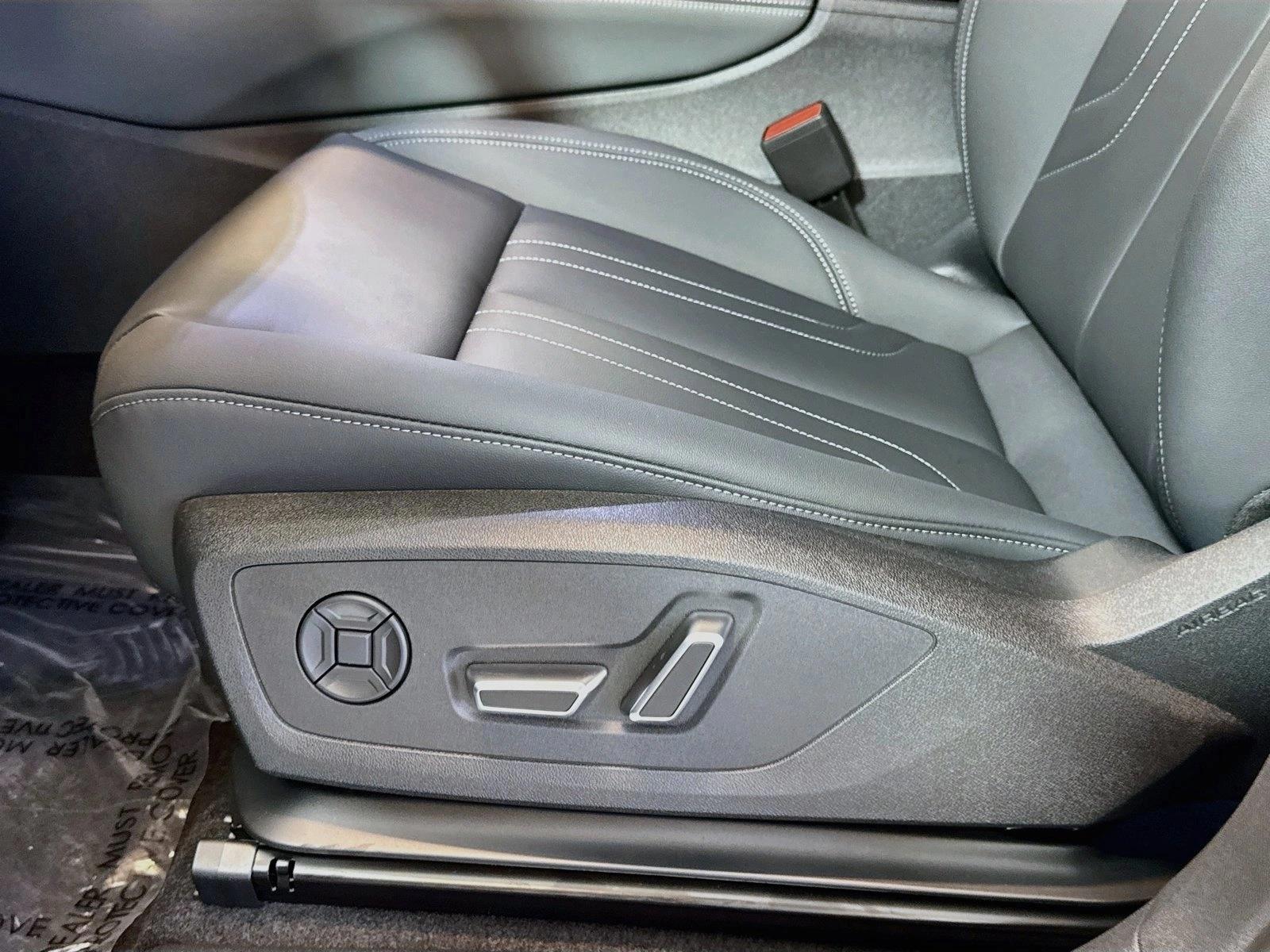 Thumbnail: 2026 Audi Q3 - 4