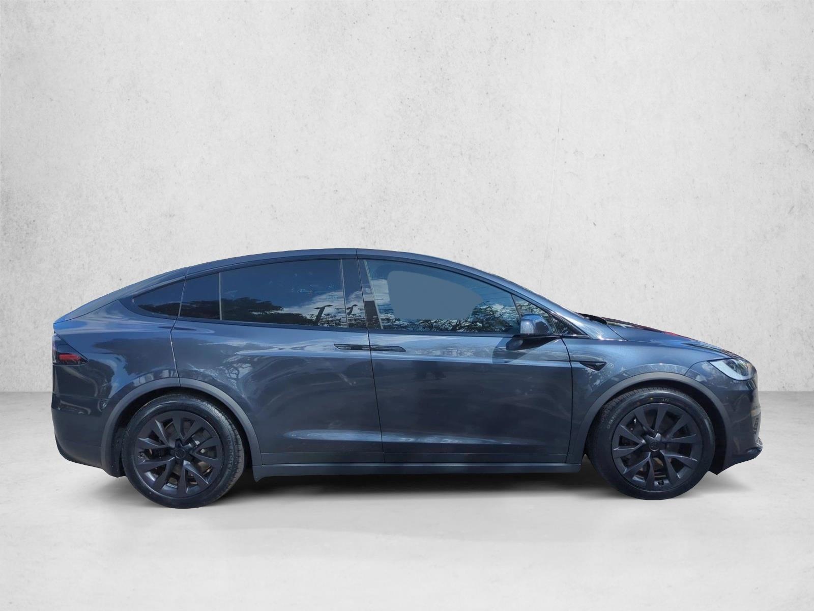 2024 Tesla Model X Long Range - Photo 7