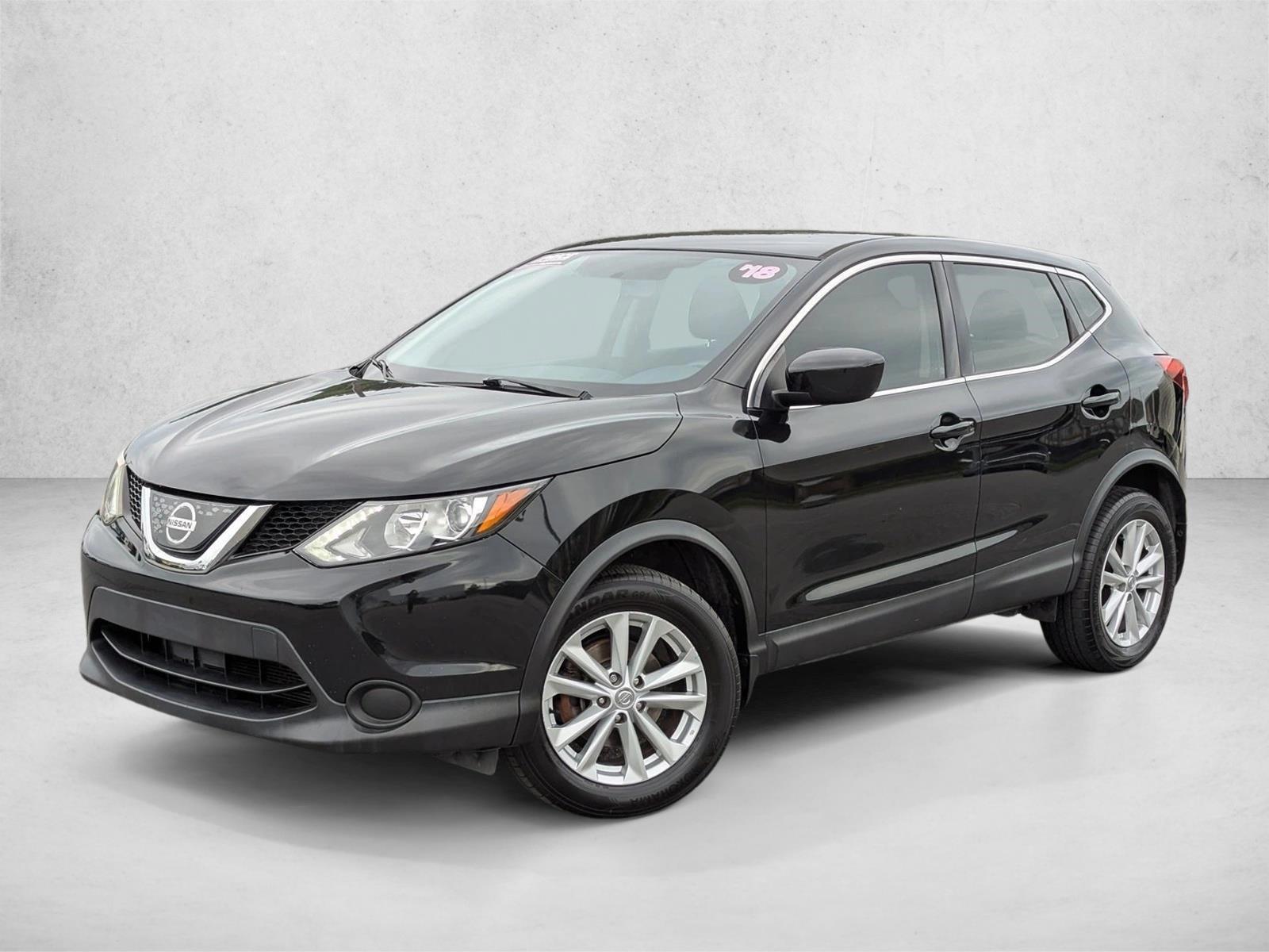 Thumbnail: 2018 Nissan Rogue Sport - 1