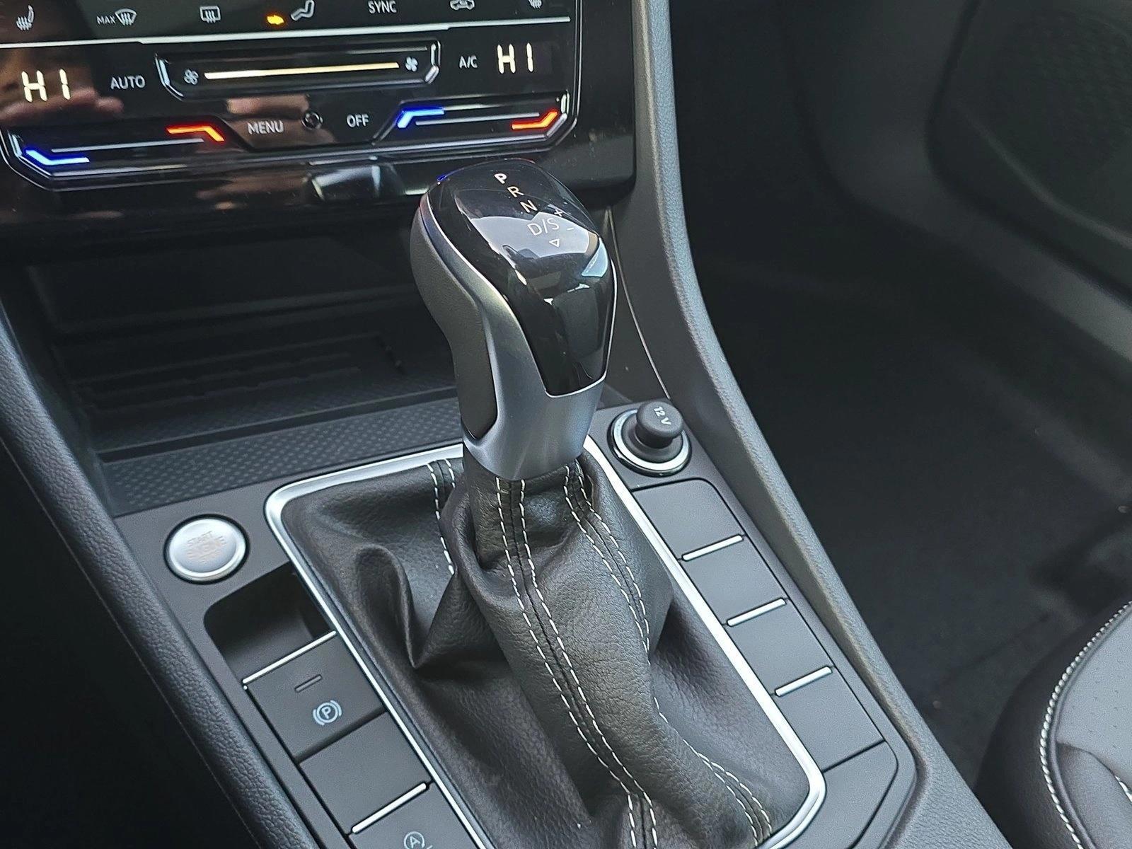 2026 Volkswagen Jetta SE - Photo 15