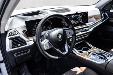 2024 BMW X7