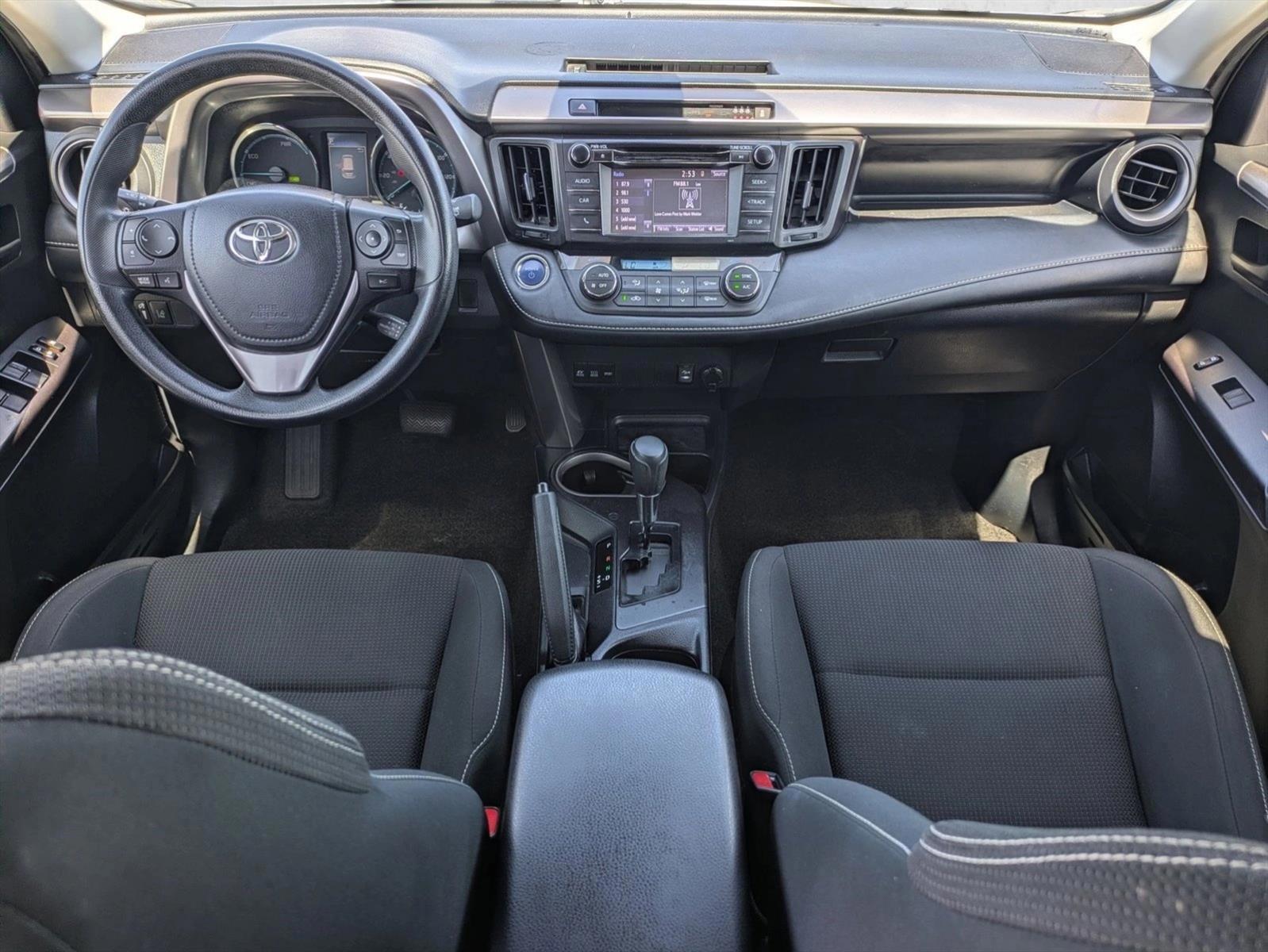 Thumbnail: 2018 Toyota RAV4 - 3