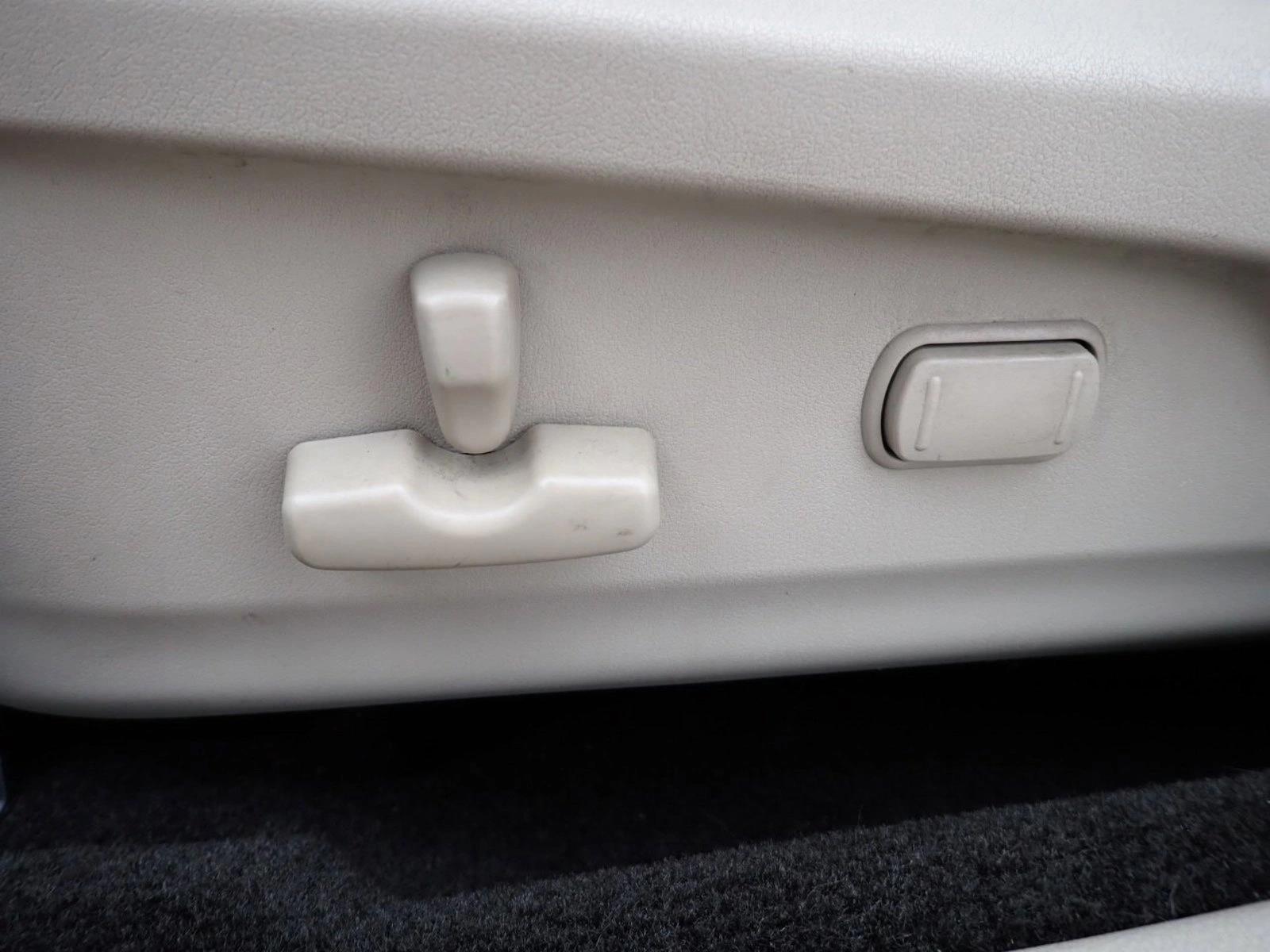 Thumbnail: 2012 Subaru Outback - 3