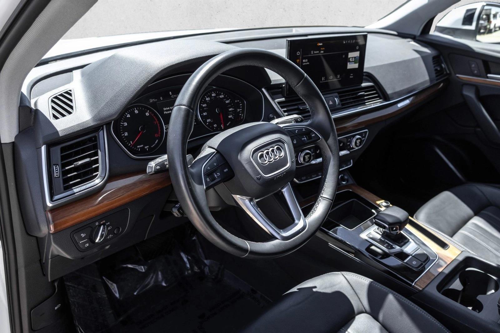 Thumbnail: 2023 Audi Q5 - 3