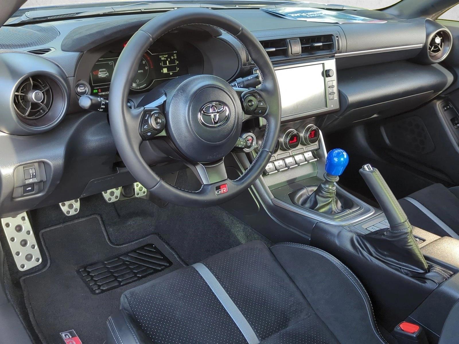 Thumbnail: 2025 Toyota GR86 - 3