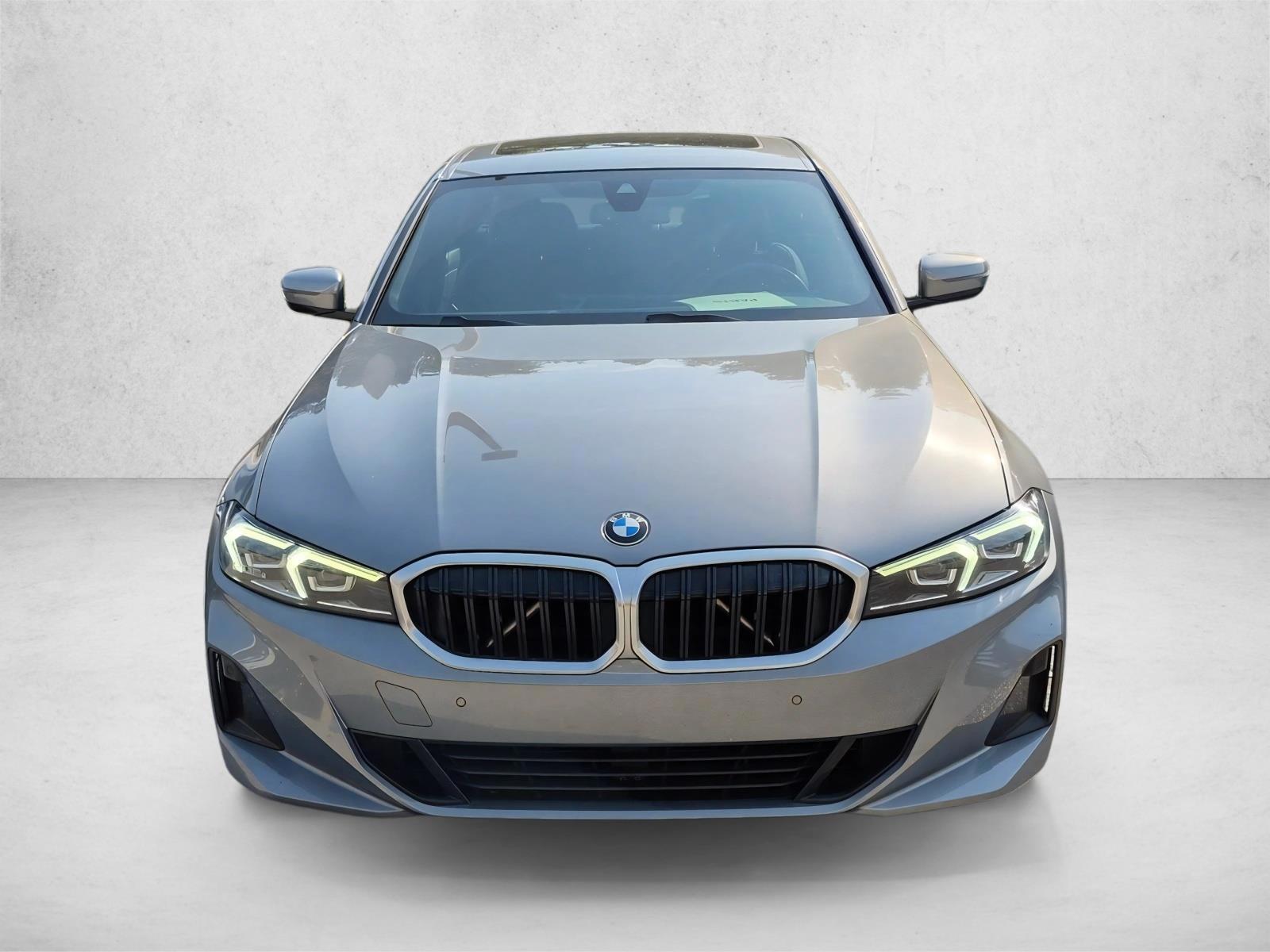 2023 BMW 3 Series 330i - Photo 2