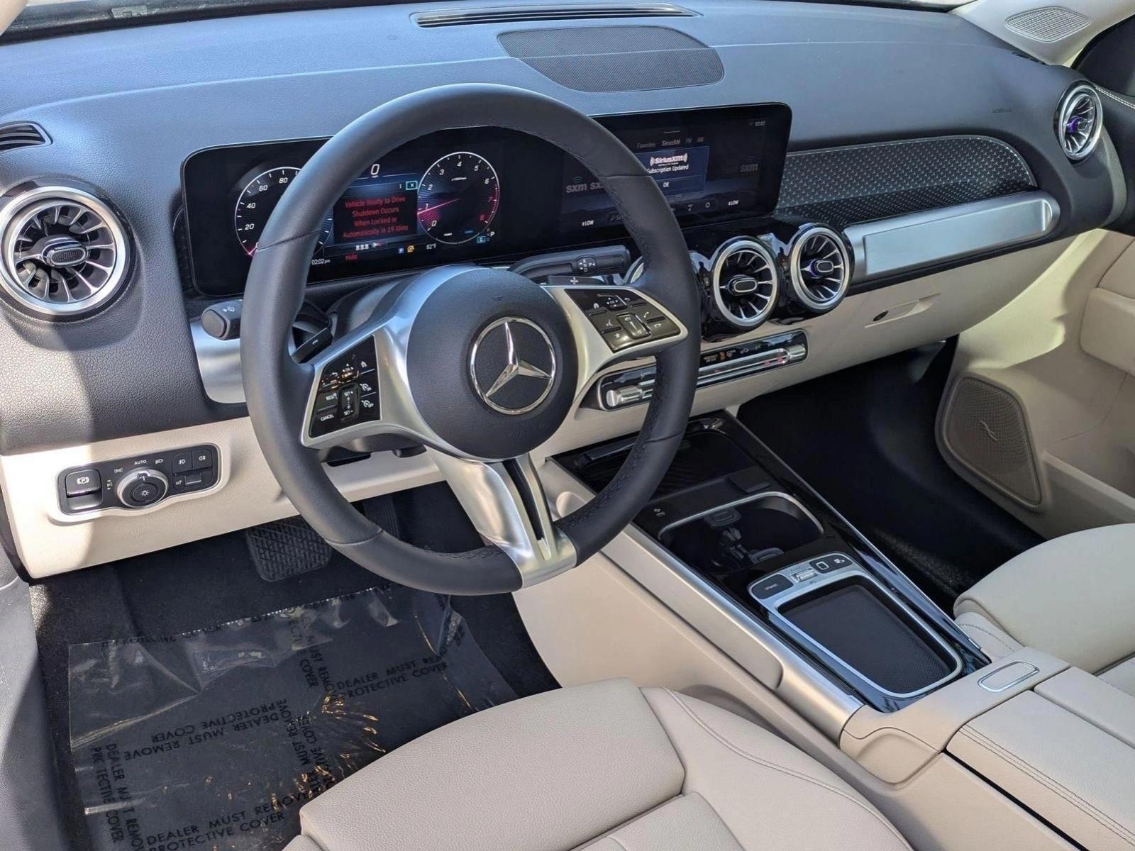 Thumbnail: 2026 Mercedes-Benz GLB - 3