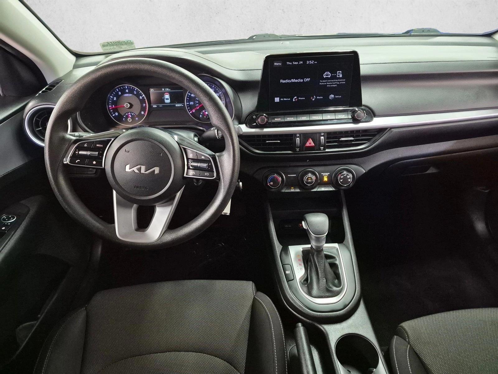 Thumbnail: 2023 Kia Forte - 3