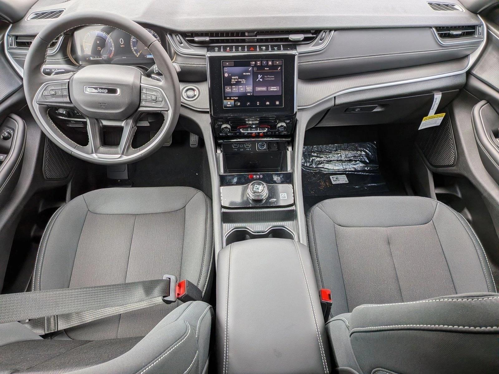 Thumbnail: 2026 Jeep Grand Cherokee - 3