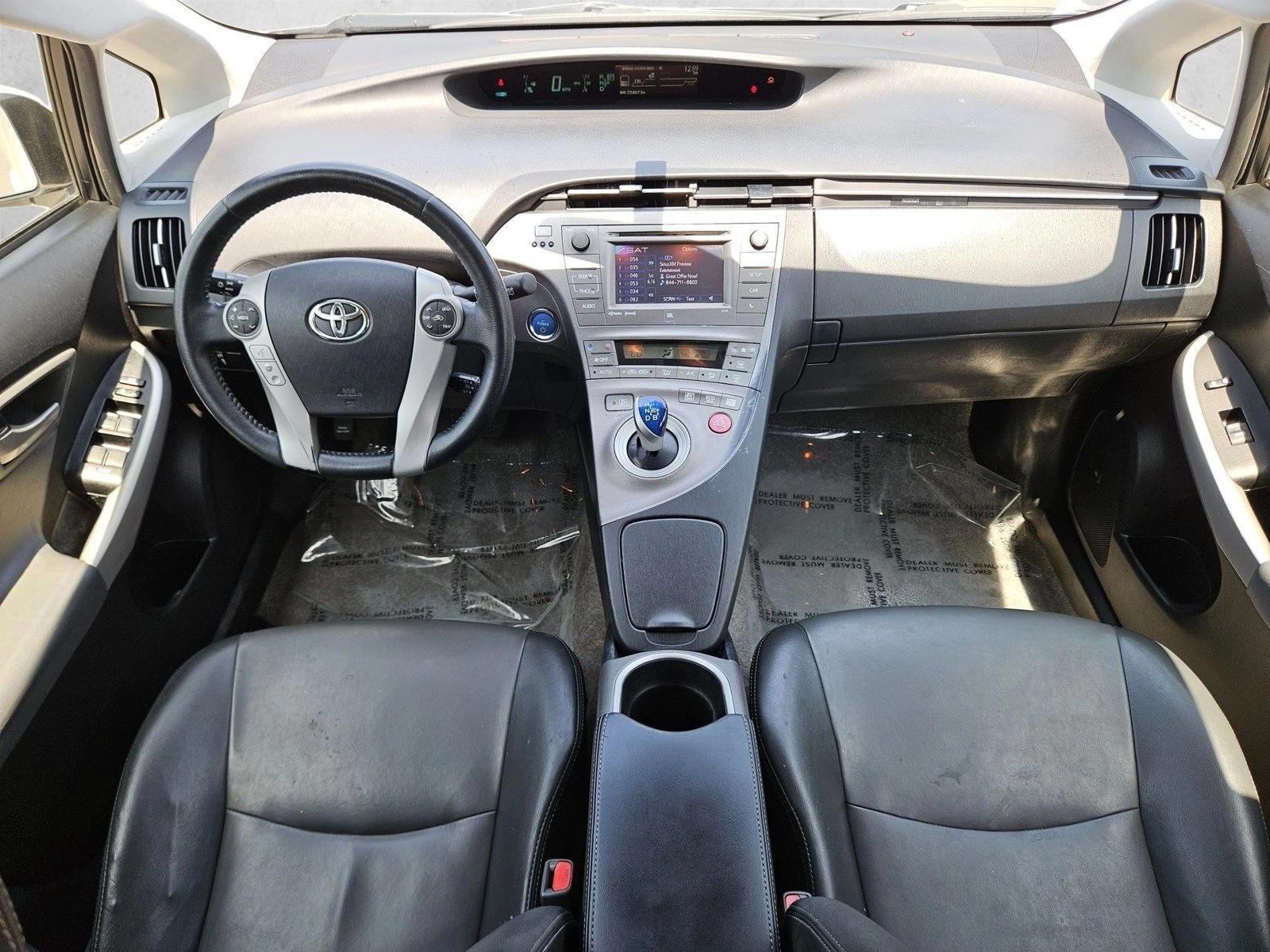 Thumbnail: 2014 Toyota Prius - 3