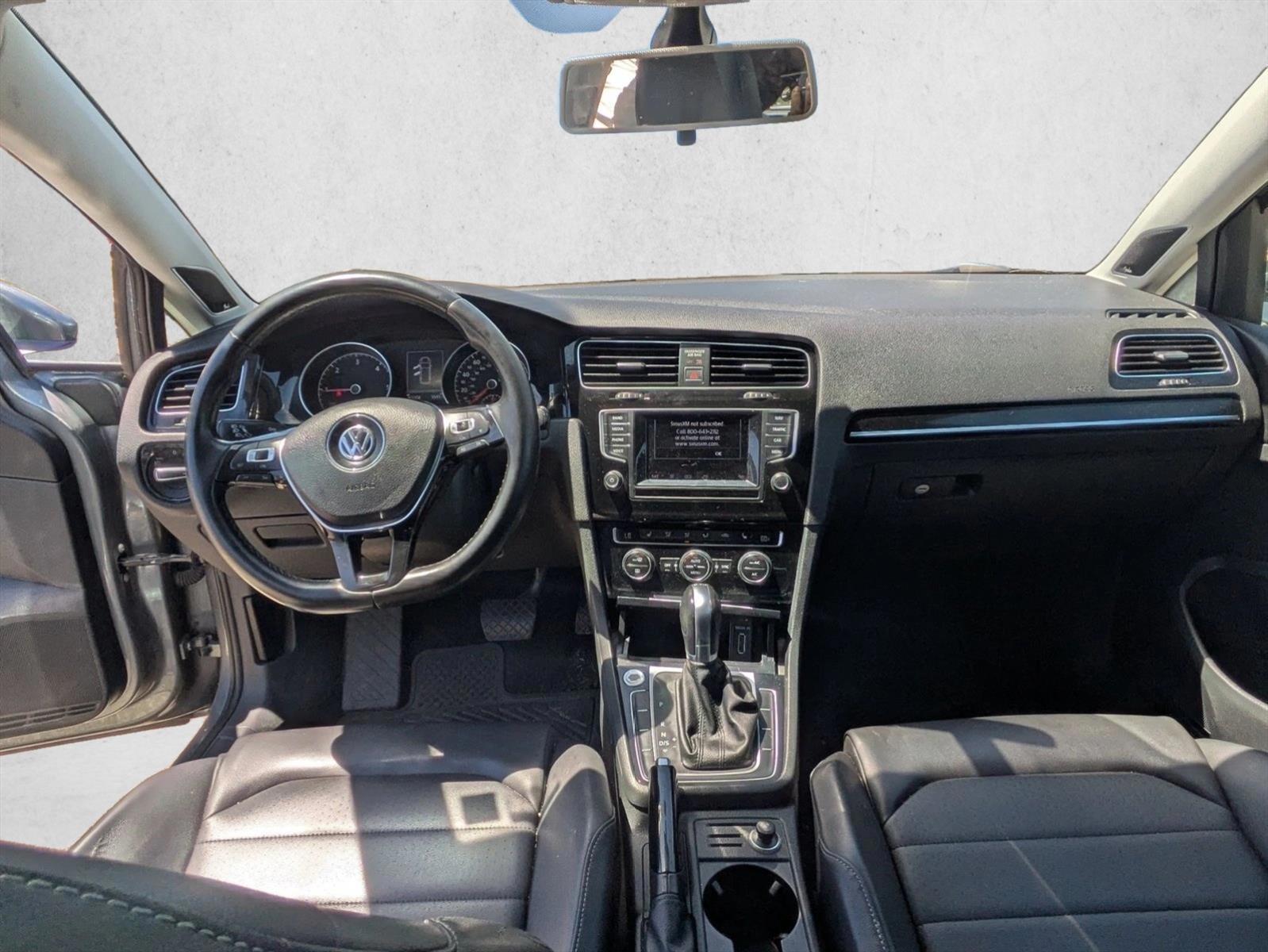 Thumbnail: 2015 Volkswagen Golf - 3