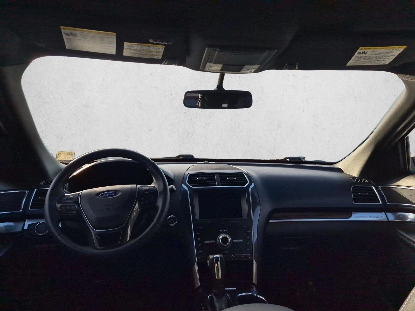 Thumbnail: 2019 Ford Explorer - 3