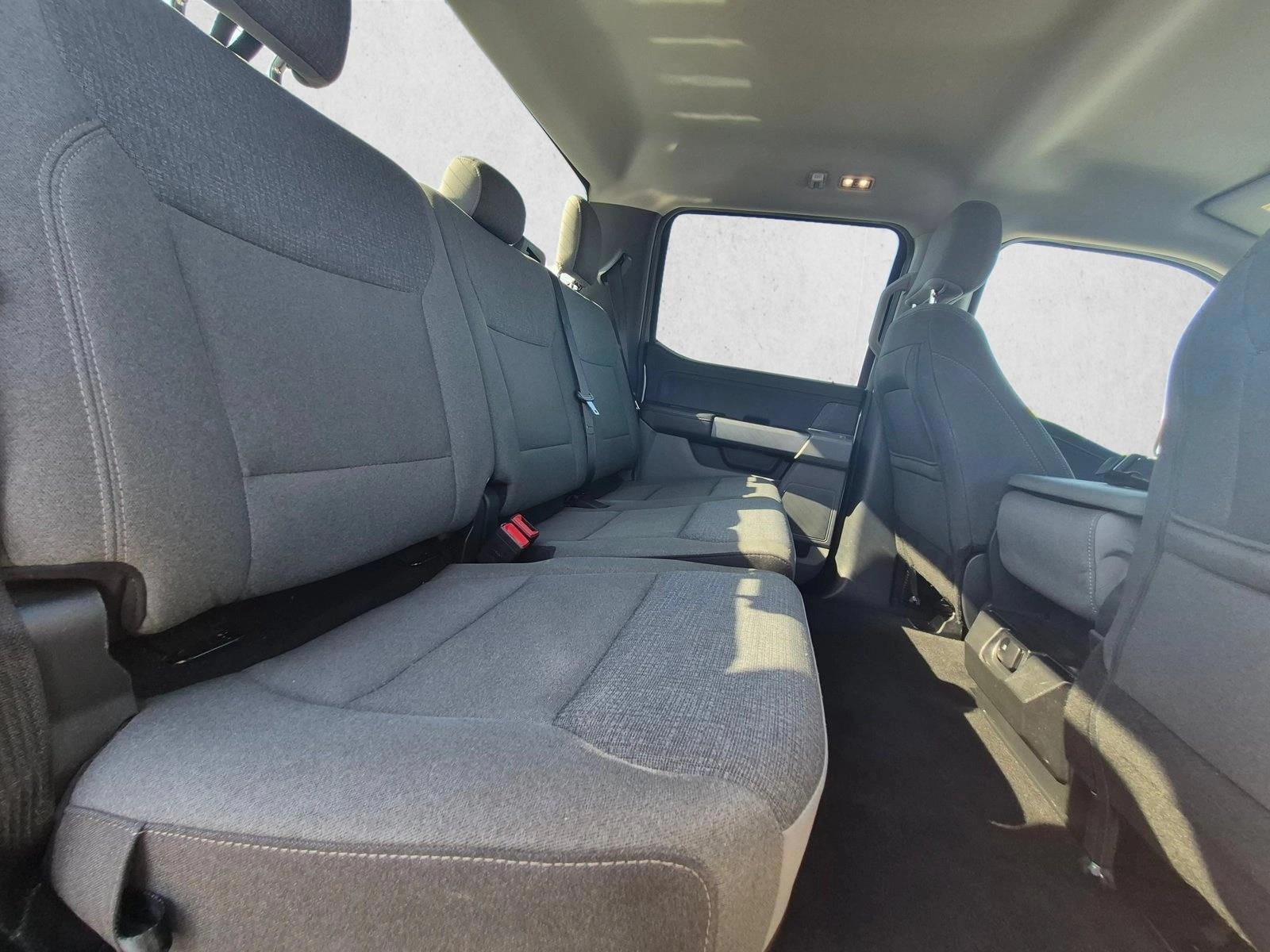 2025 Ford F-150 XLT - Photo 17