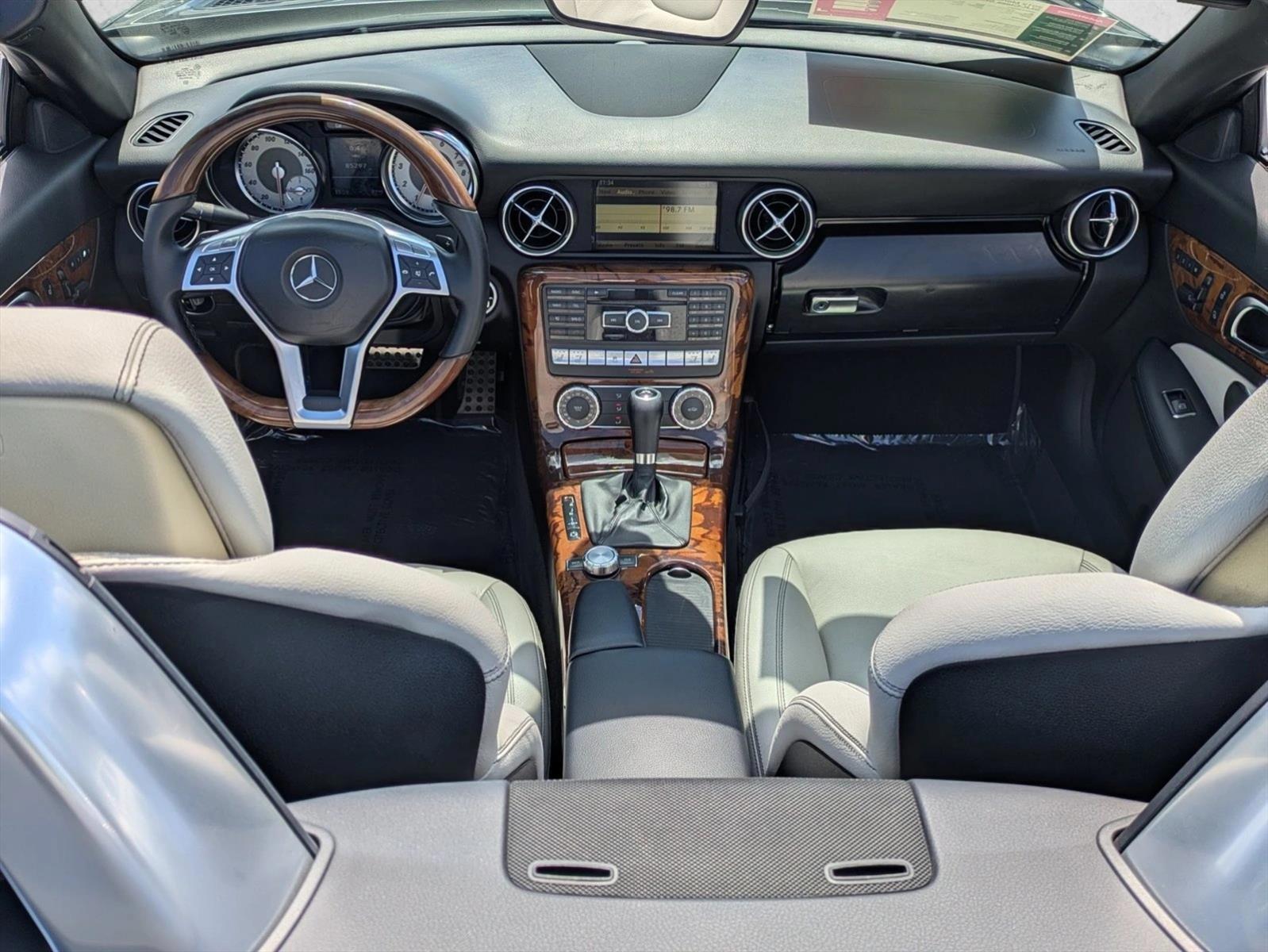 Thumbnail: 2012 Mercedes-Benz SLK - 5