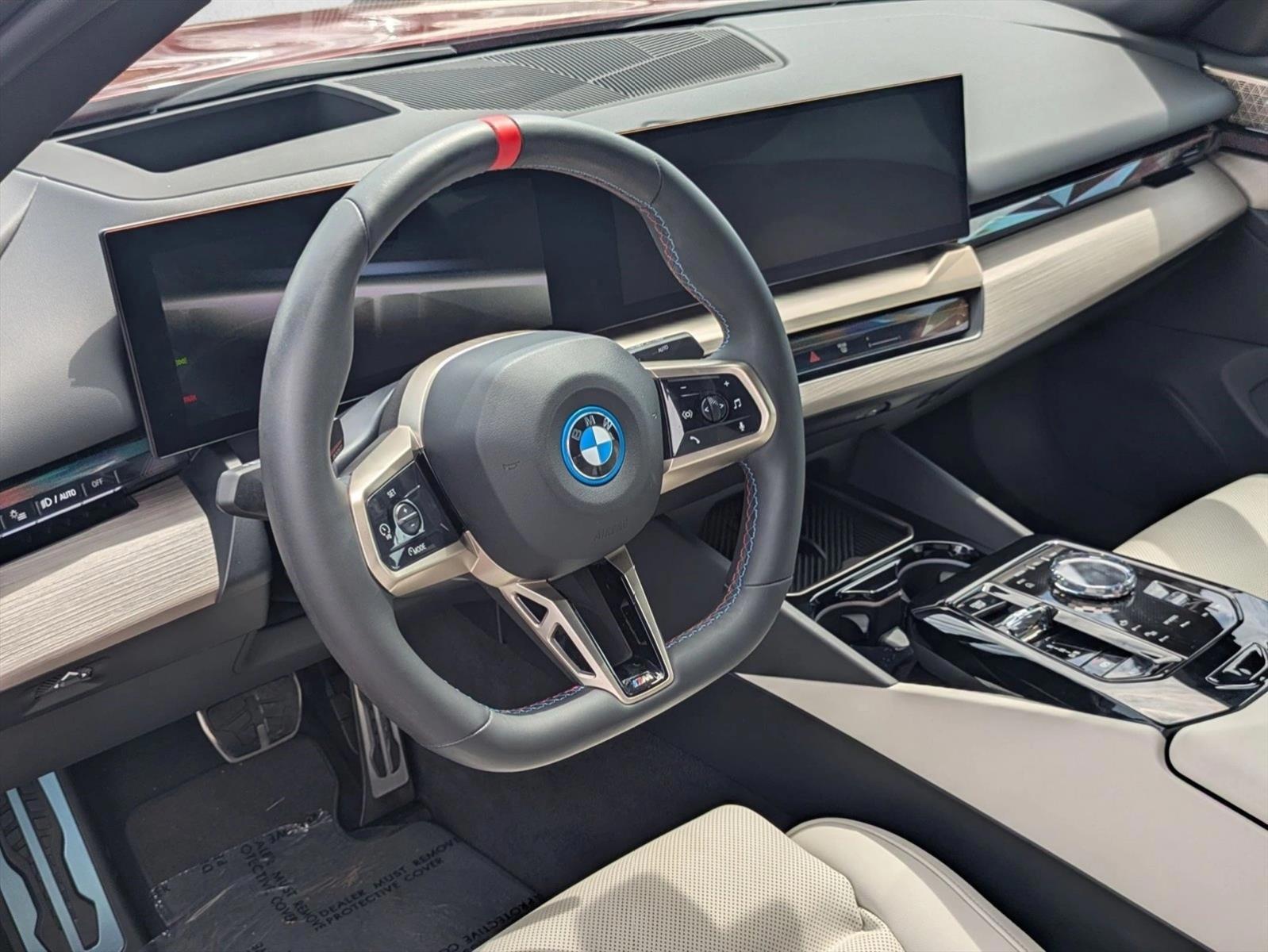 Thumbnail: 2025 BMW i5 - 3
