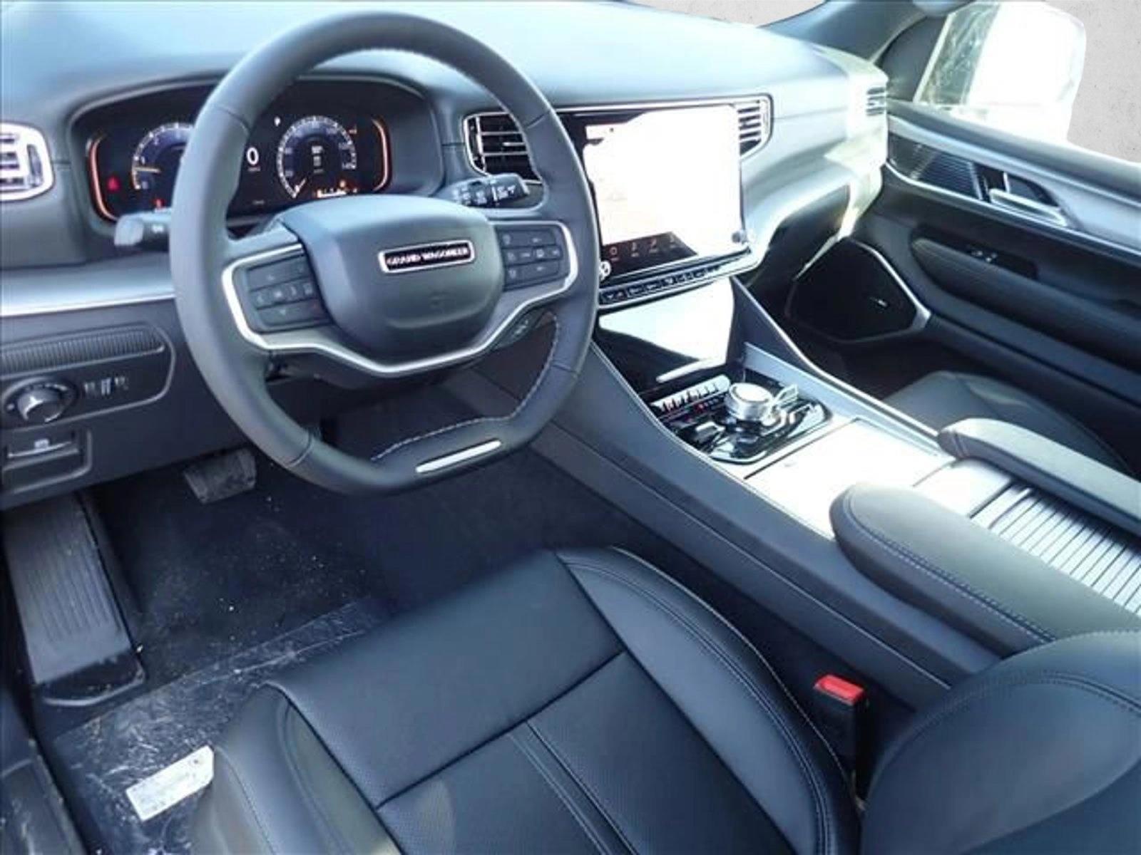 Thumbnail: 2026 Jeep Grand Wagoneer - 3