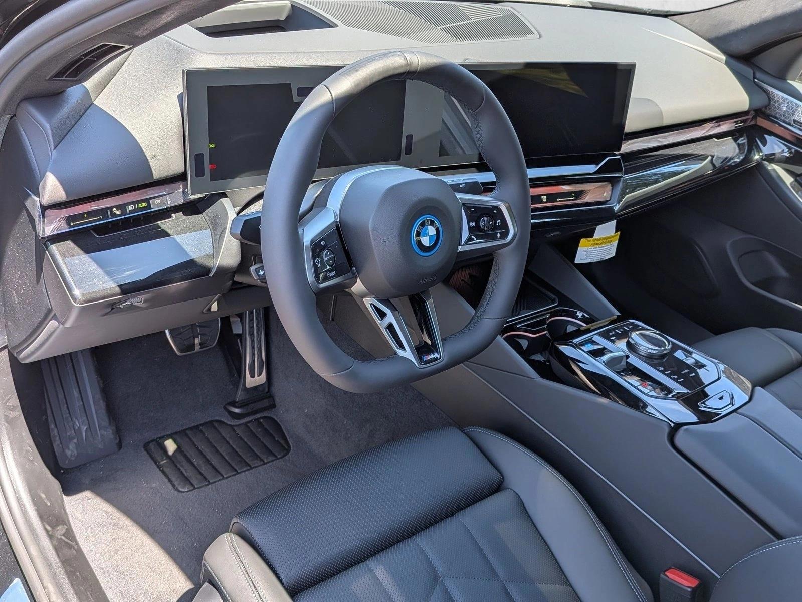 Thumbnail: 2027 BMW i5 - 3