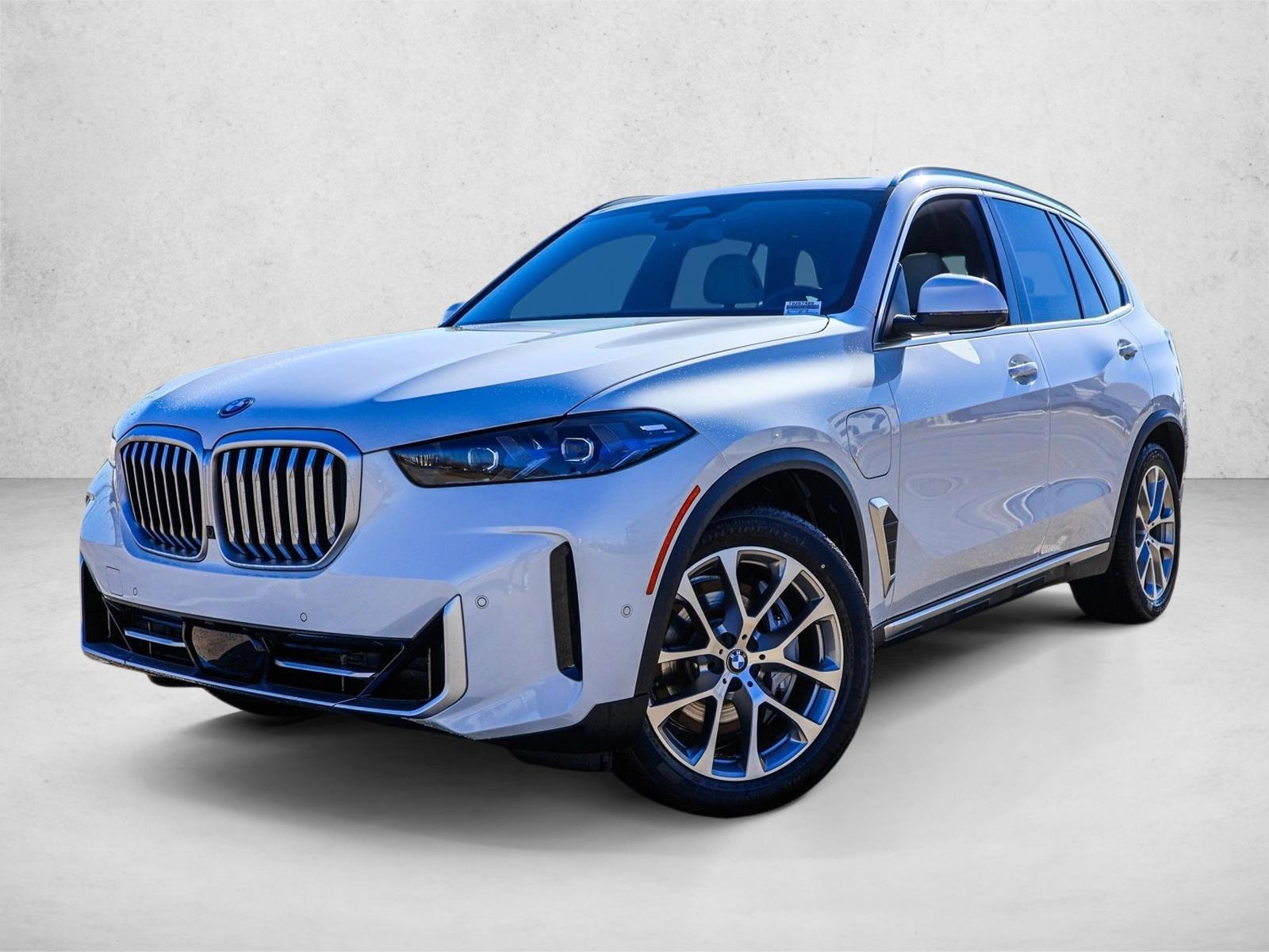 Thumbnail: 2026 BMW X5 - 1