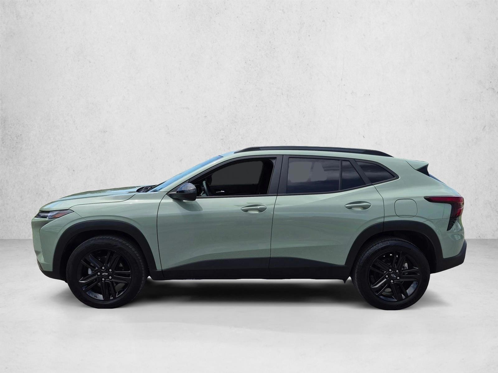 Thumbnail: 2025 Chevrolet Trax - 2
