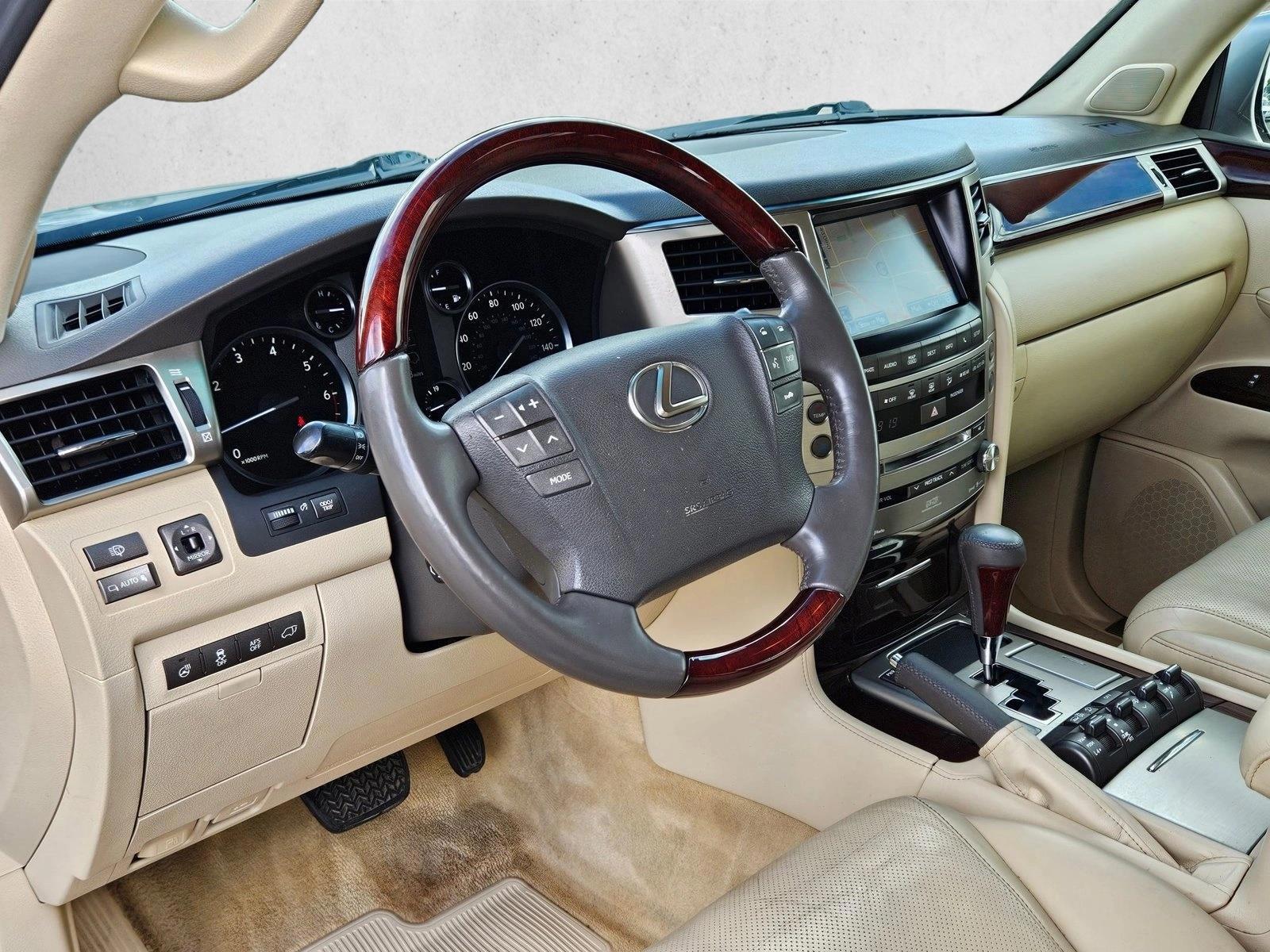 Thumbnail: 2013 Lexus LX - 3