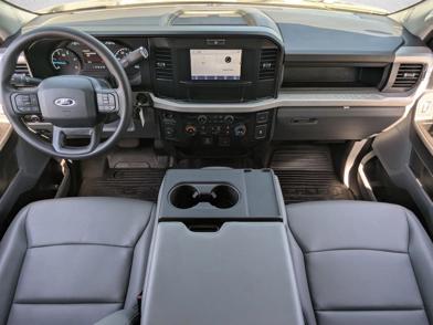 2025 Ford Super Duty F-550 DRW