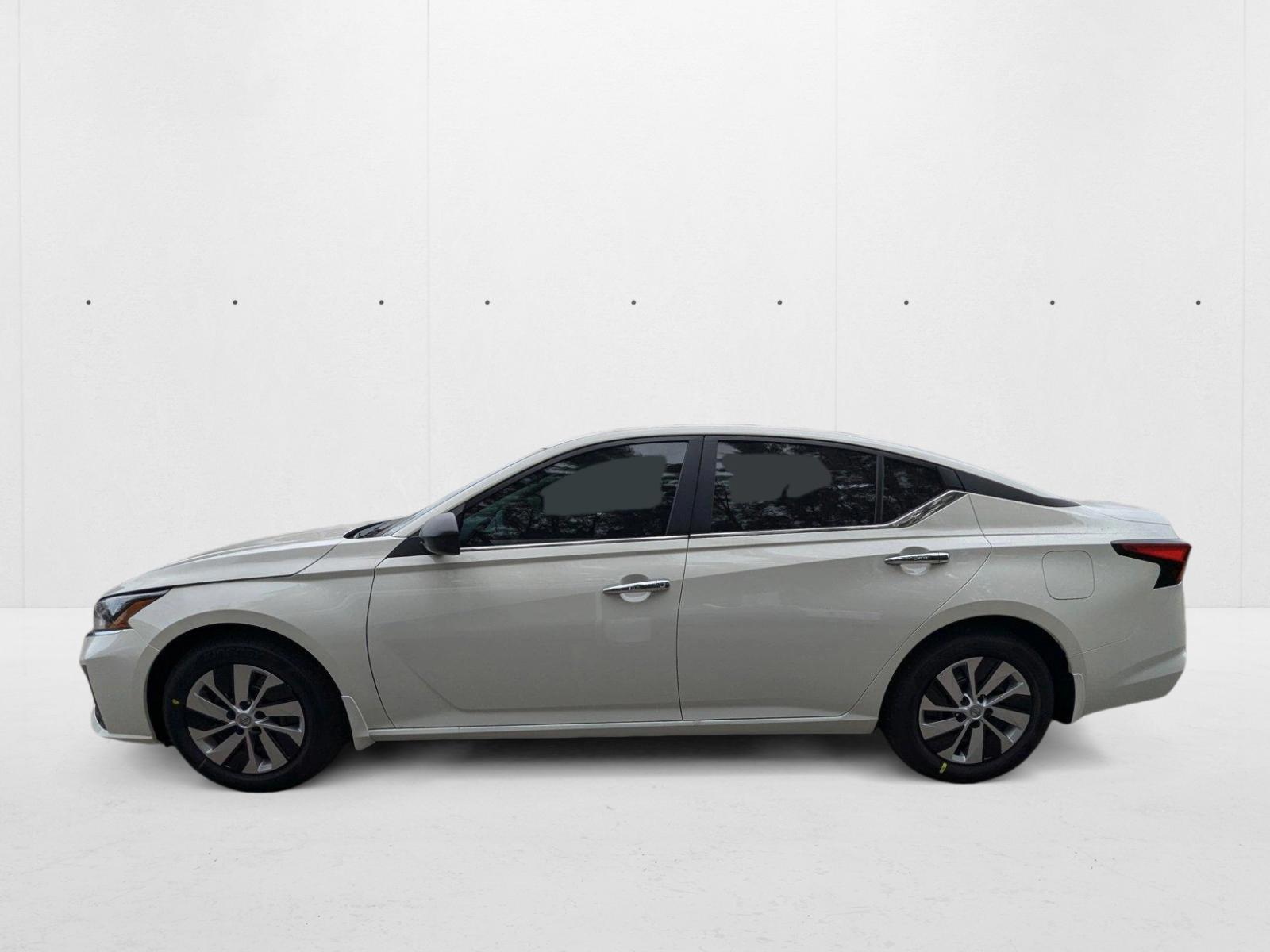 Thumbnail: 2025 Nissan Altima - 2