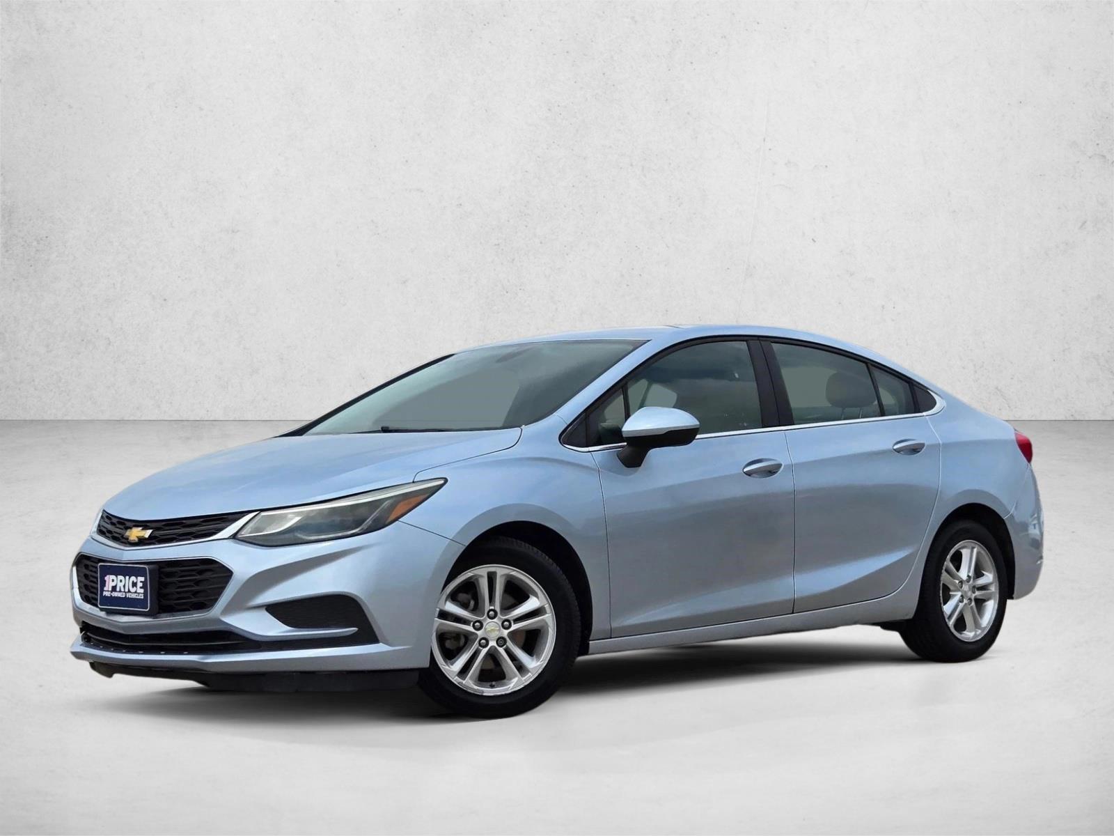 Thumbnail: 2018 Chevrolet Cruze - 1