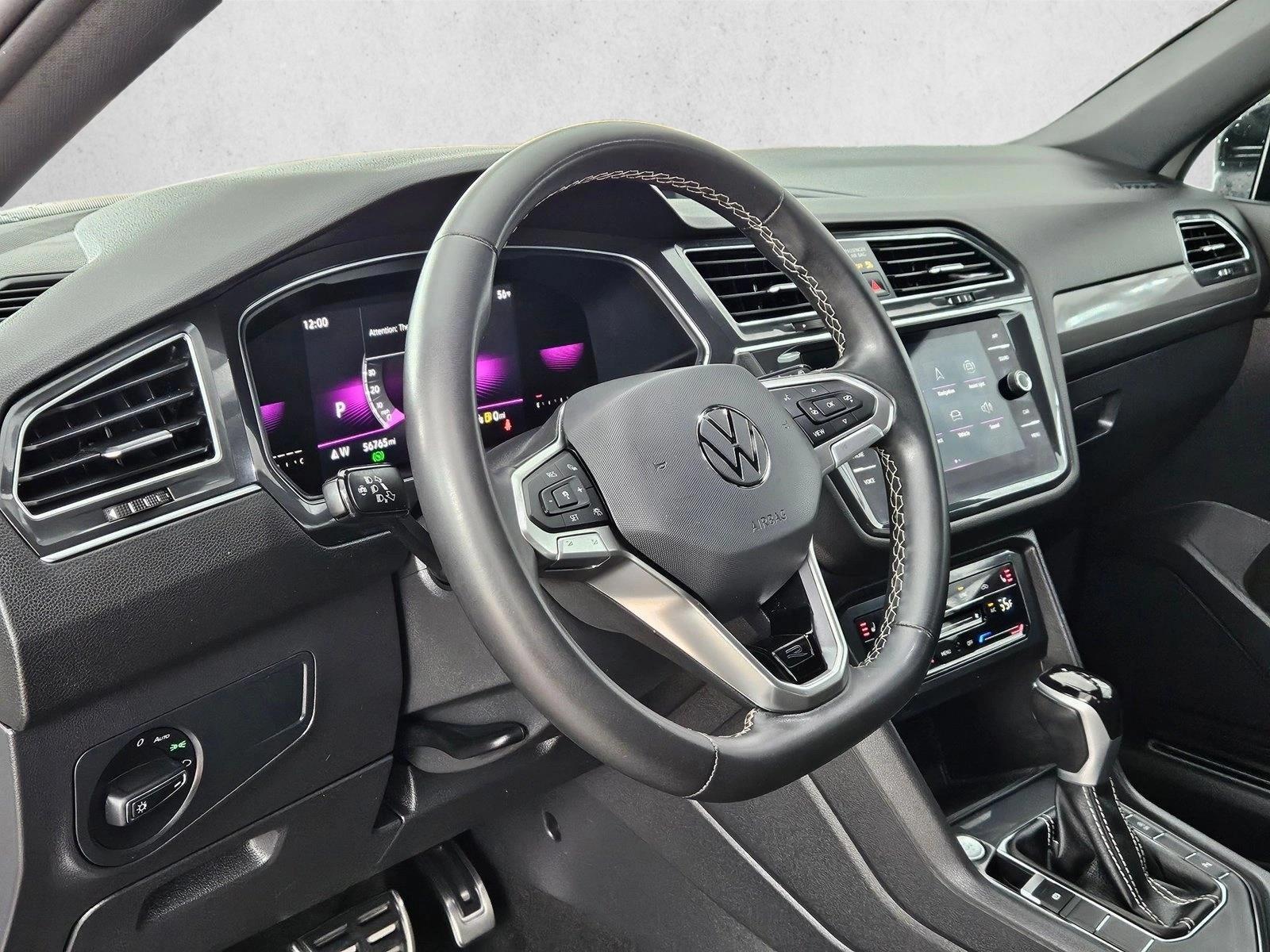 Thumbnail: 2023 Volkswagen Tiguan - 3