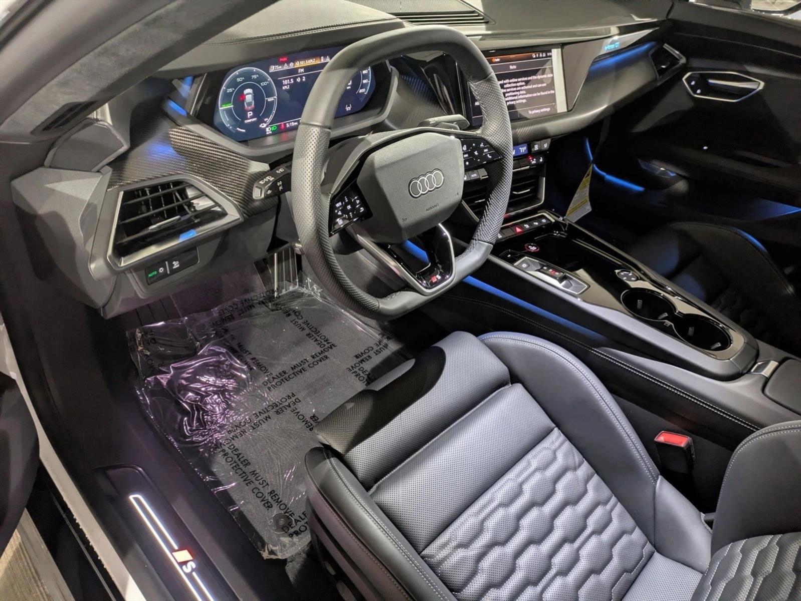Thumbnail: 2026 Audi e-tron GT - 3