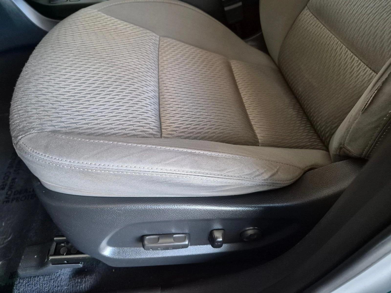 Thumbnail: 2015 Hyundai Santa Fe - 4