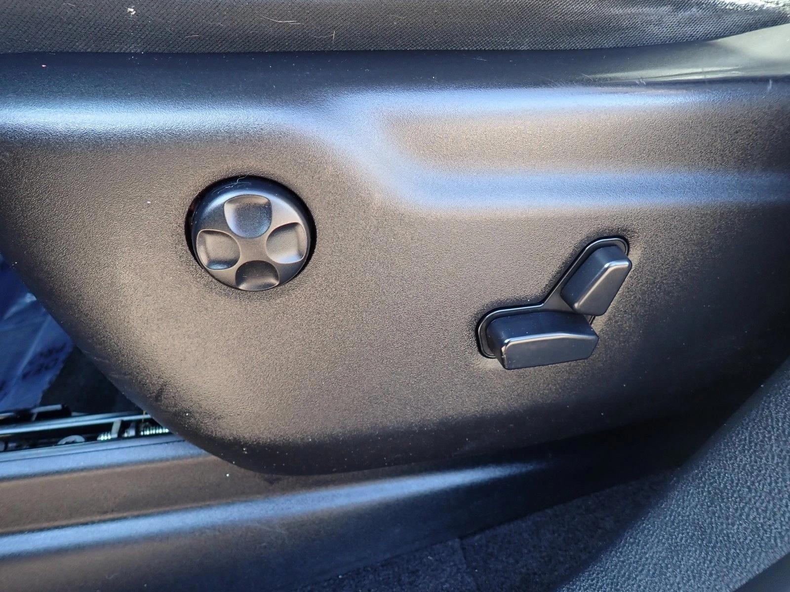 Thumbnail: 2012 Jeep Grand Cherokee - 3