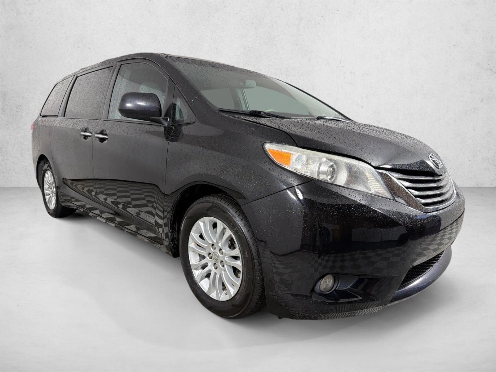 2011 Toyota Sienna XLE