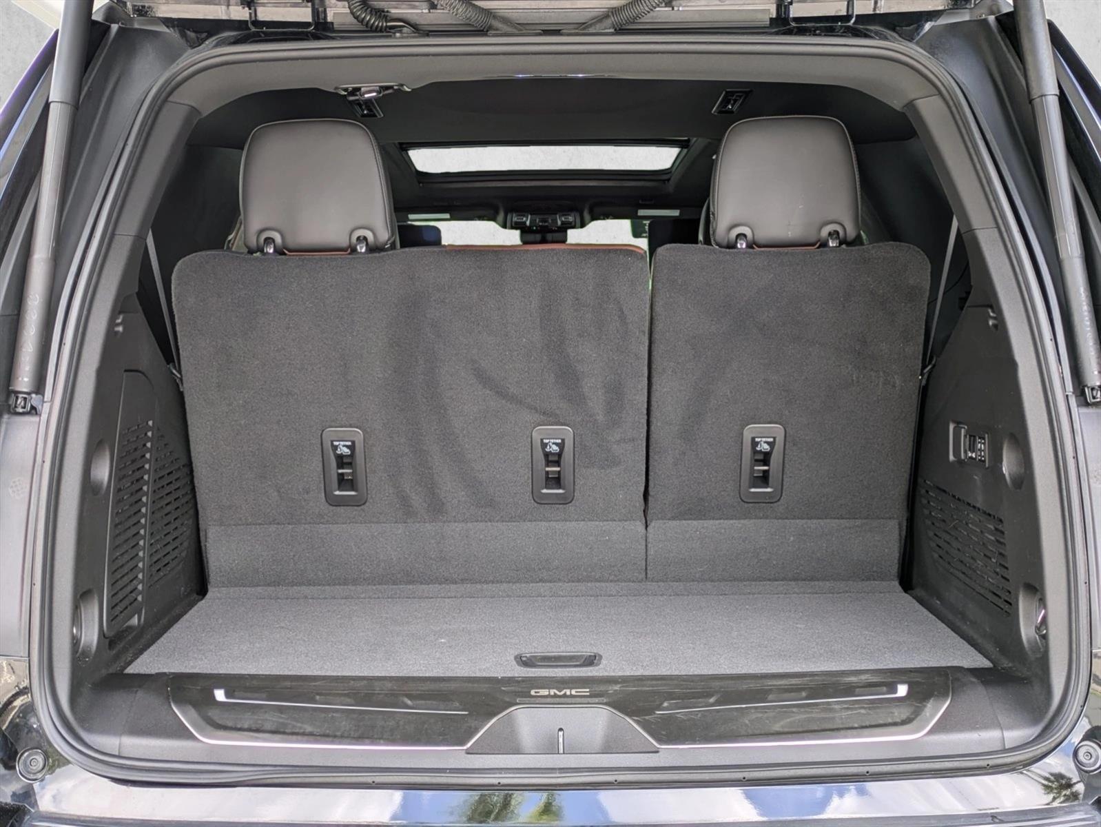 2023 GMC Yukon