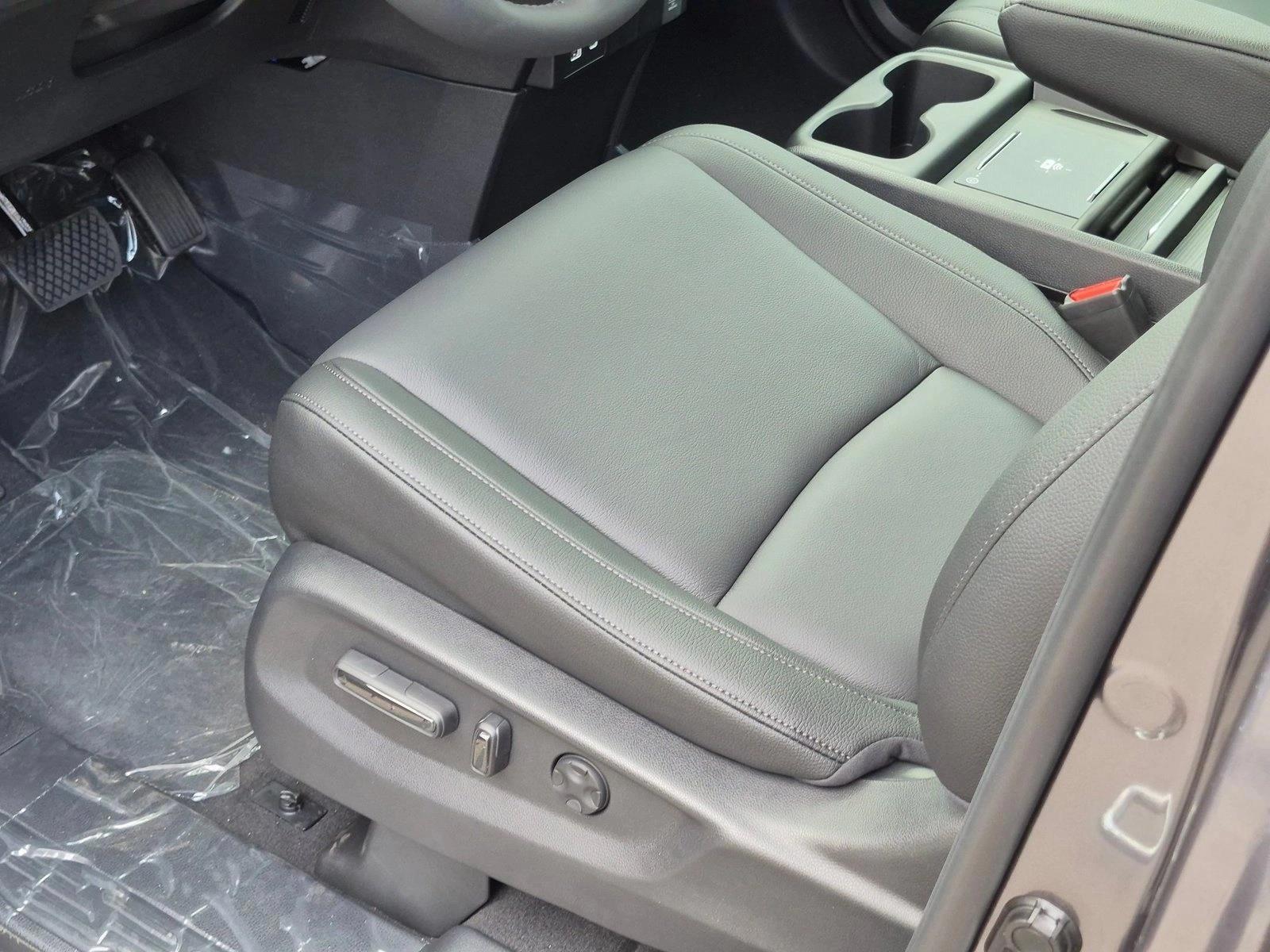 Thumbnail: 2026 Honda Odyssey - 3