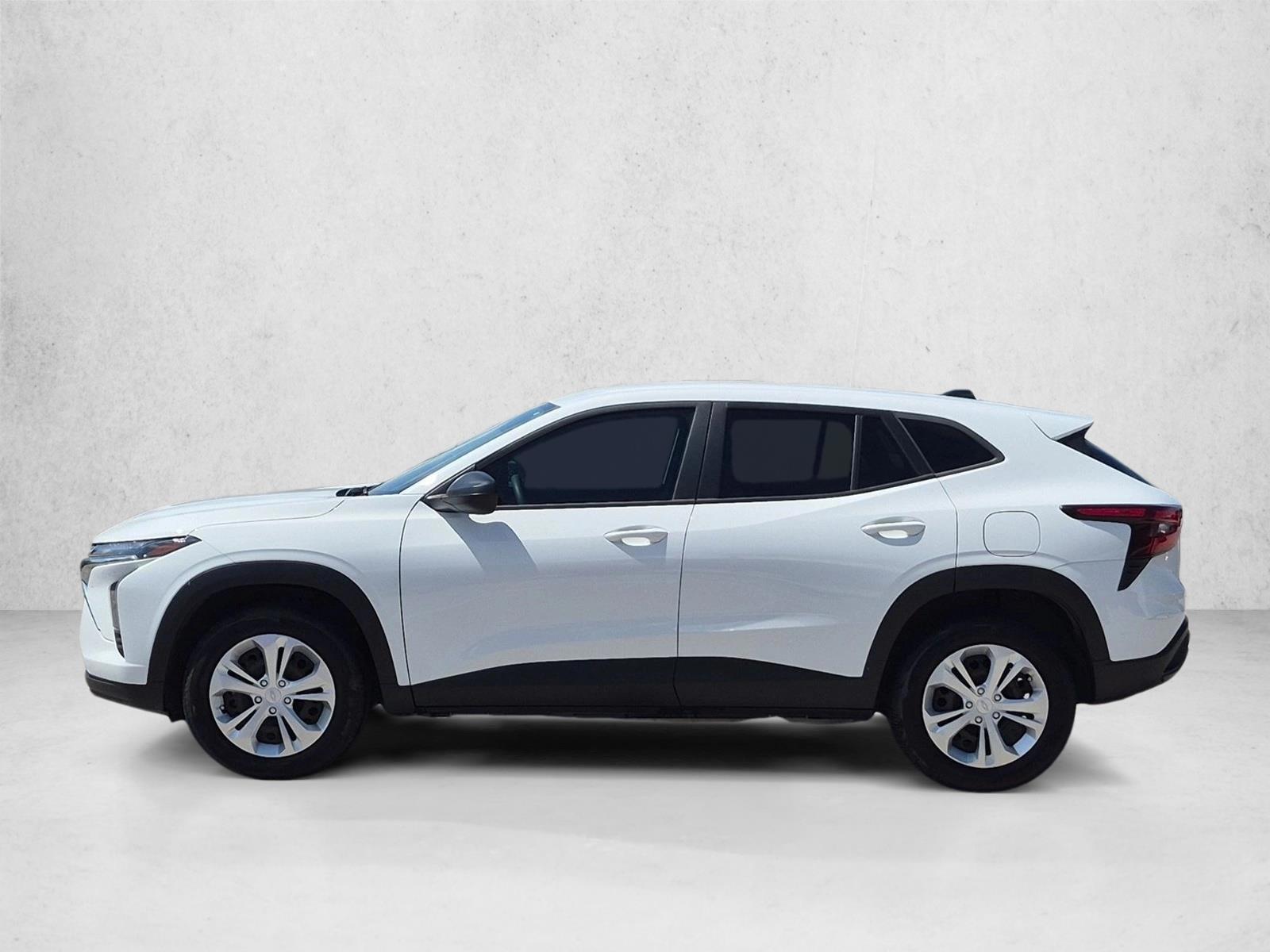 Thumbnail: 2025 Chevrolet Trax - 2