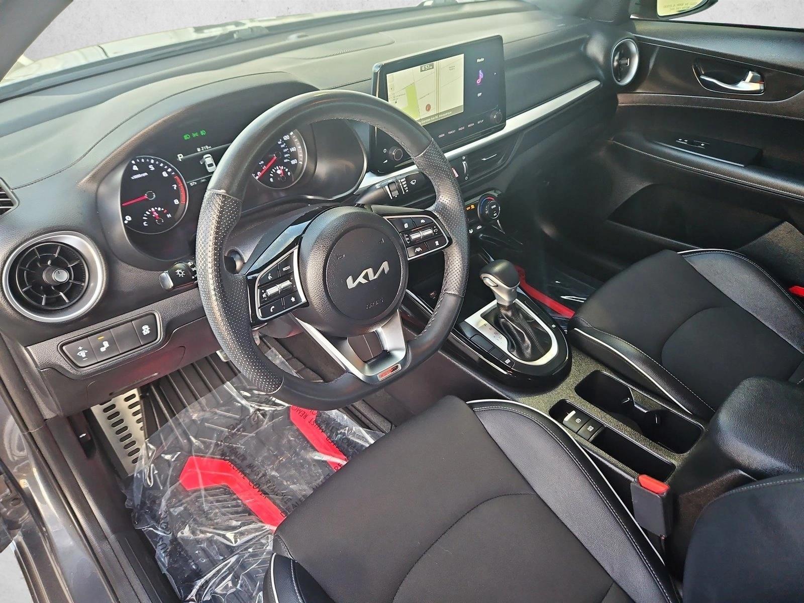 Thumbnail: 2023 Kia Forte - 3