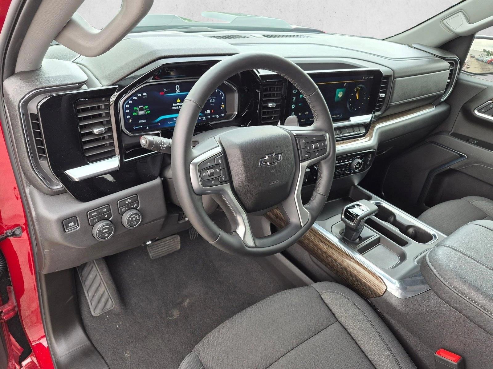 Thumbnail: 2026 Chevrolet Silverado 1500 - 3