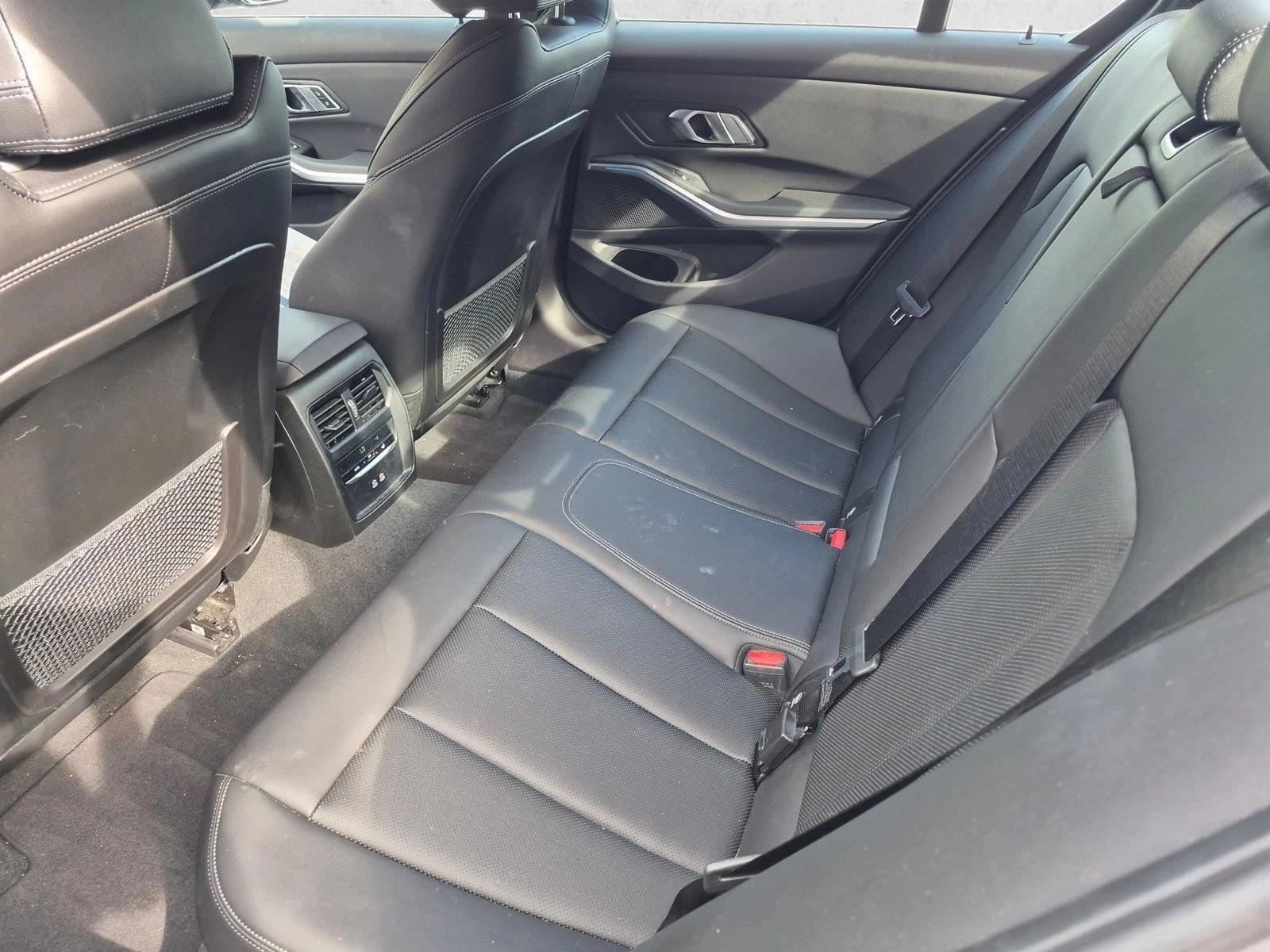2023 BMW 3 Series 330i - Photo 17