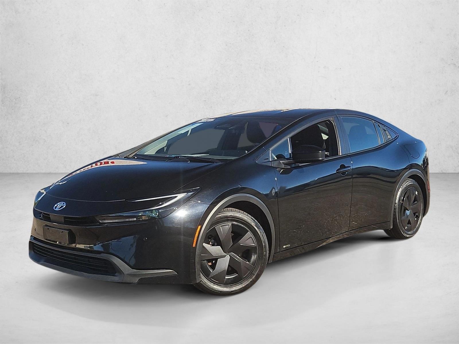 2025 Toyota Prius LE