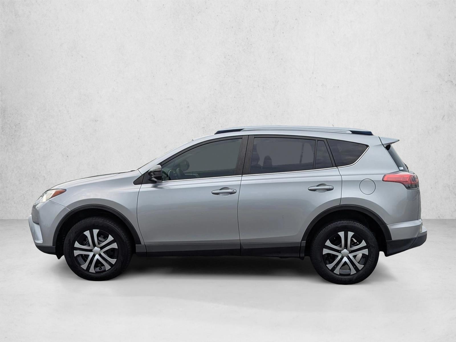 Thumbnail: 2018 Toyota RAV4 - 2