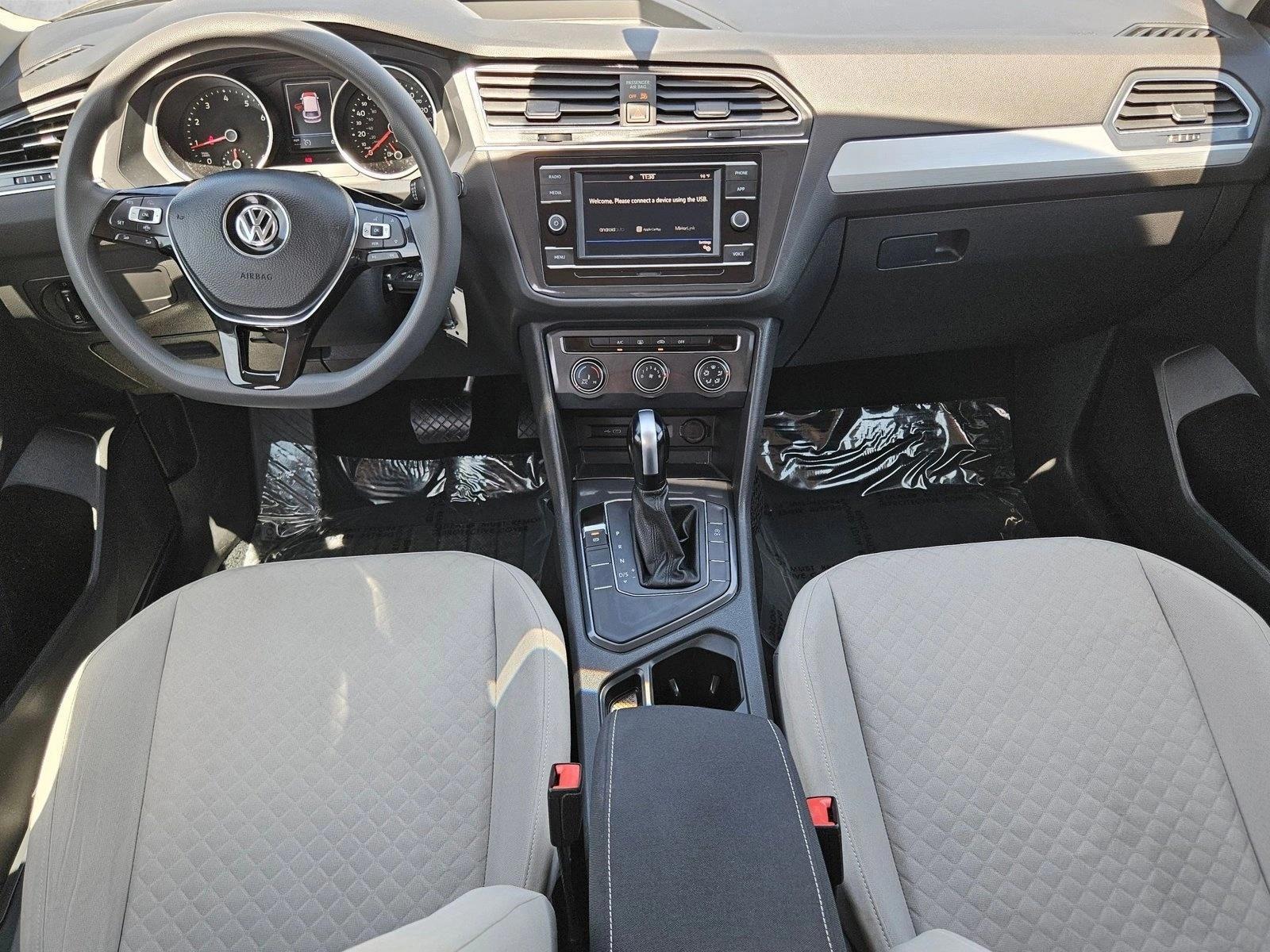 Thumbnail: 2021 Volkswagen Tiguan - 4
