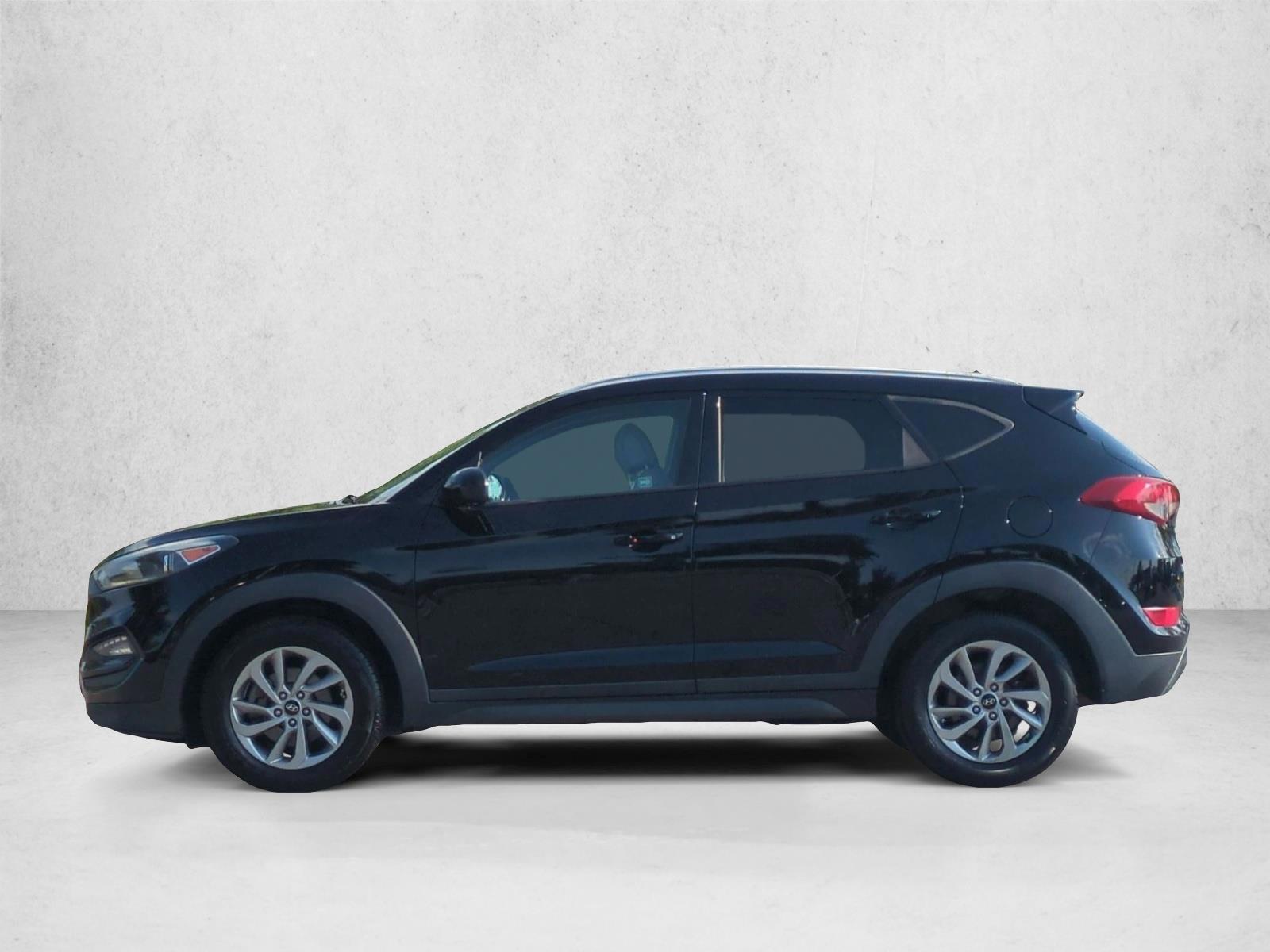 Thumbnail: 2016 Hyundai Tucson - 2
