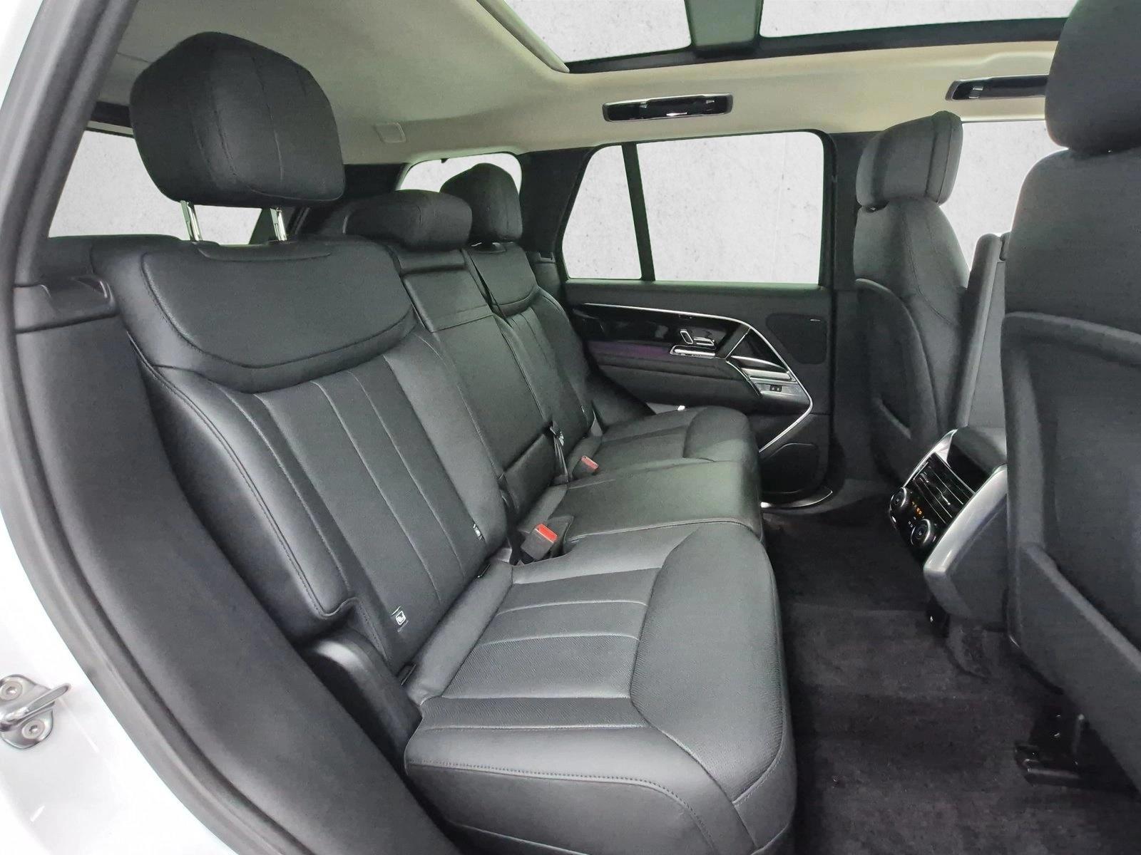 2024 Land Rover Range Rover SE - Photo 24
