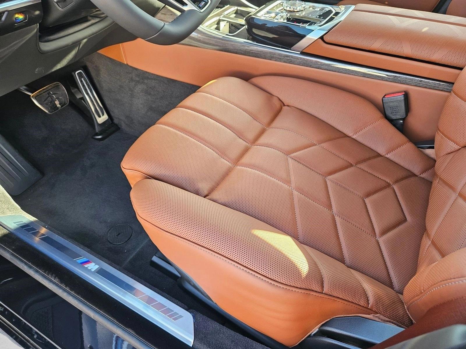 Thumbnail: 2026 BMW 7 Series - 4