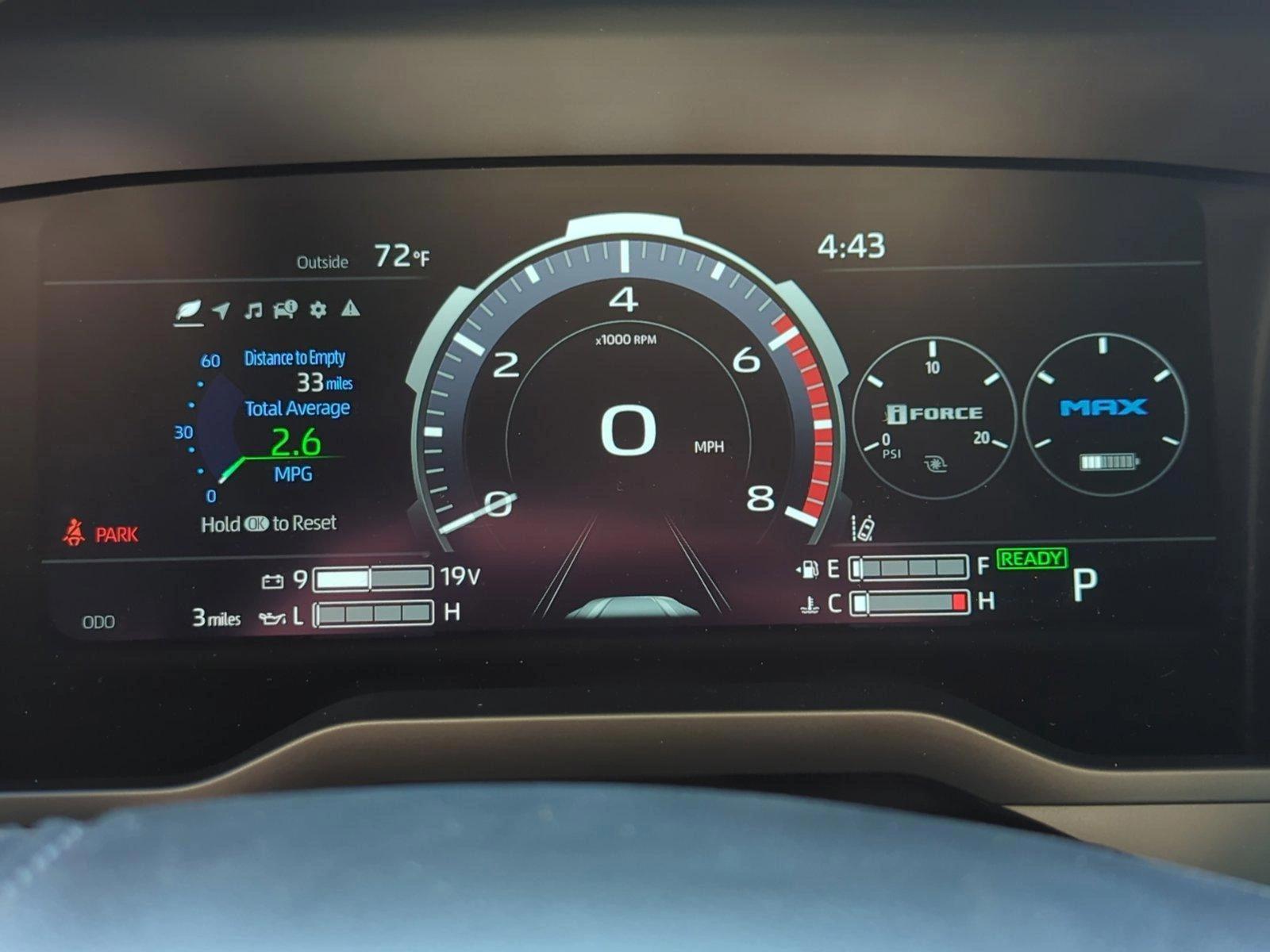 2025 Toyota Tundra Limited - Photo 11