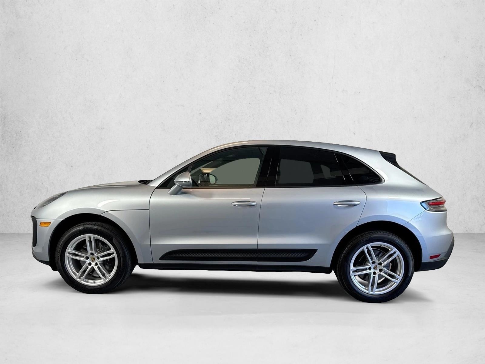 Thumbnail: 2026 Porsche Macan - 2